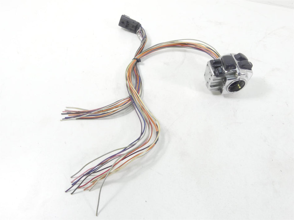 2012 Harley CVO FLHX SE3 Street Glide Right Hand Control Switch - Read 71684-06A {{ shop.shopifyCountryName }} - Mototech271