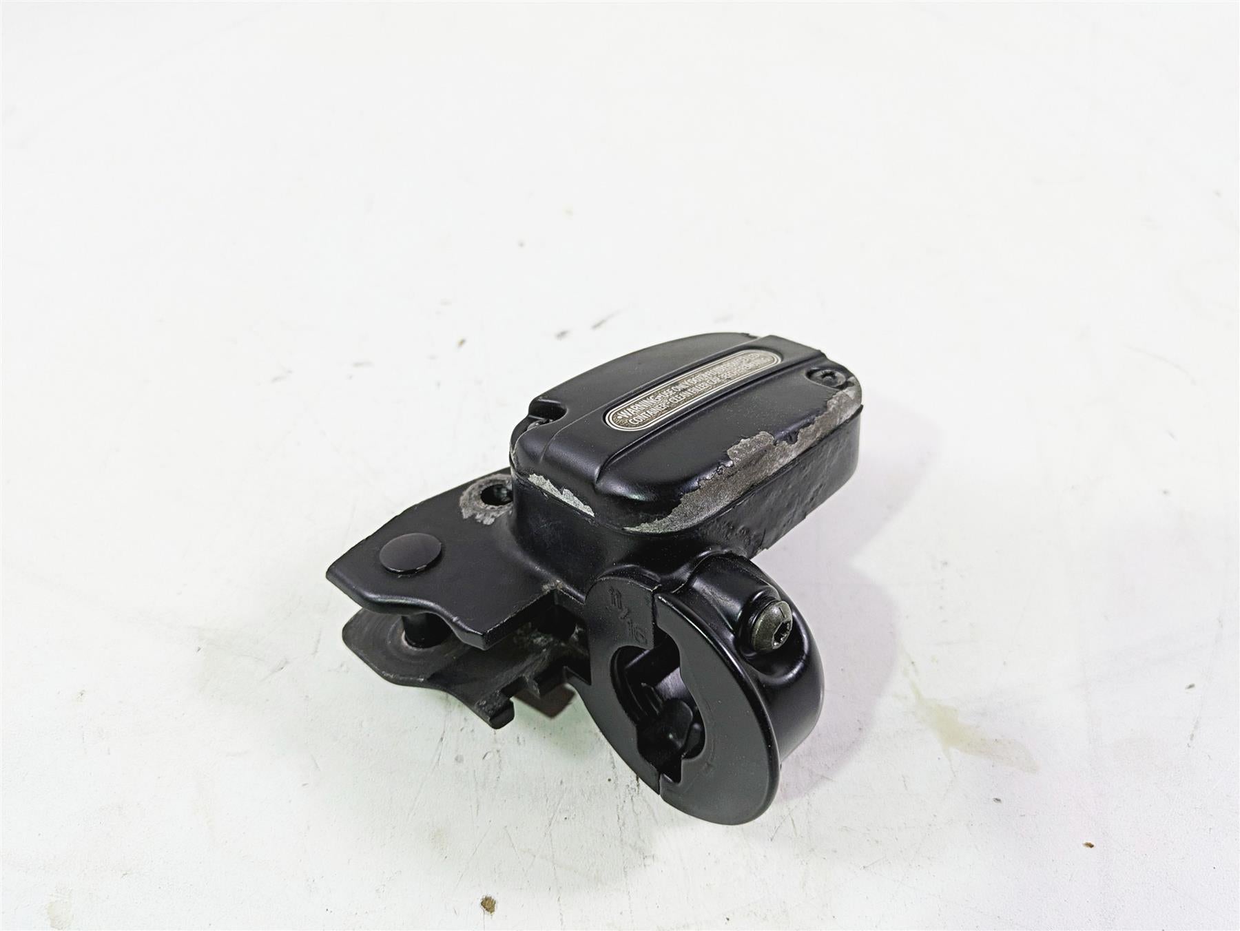 2013 Harley VRSCF Muscle Rod Clutch Master Cylinder 11/16" 38744-09B {{ shop.shopifyCountryName }} - Mototech271