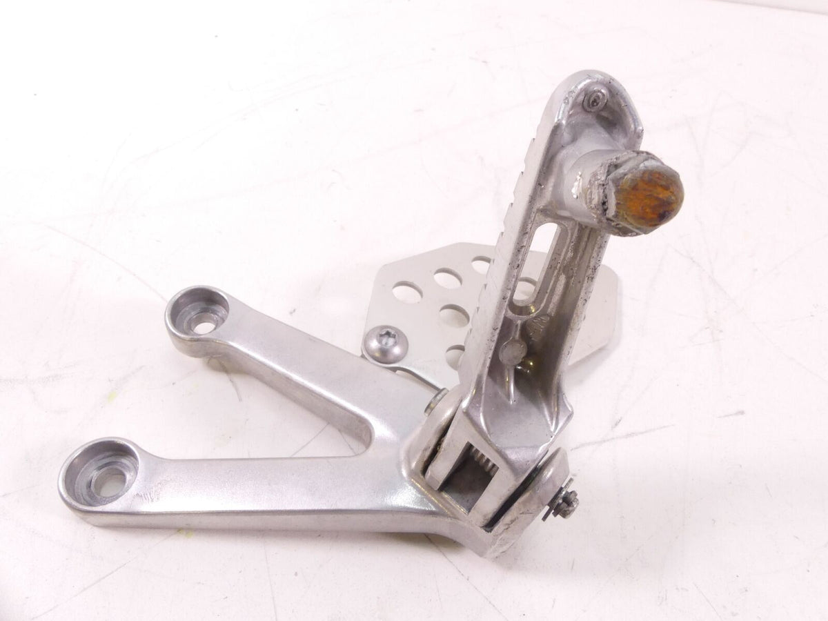 2012 Honda CBR600RR Front Rider Left Right Footpeg Rest Set 50700-MFJ-D00 {{ shop.shopifyCountryName }} - Mototech271