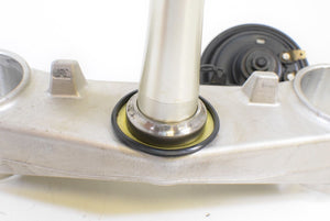 2015 Suzuki GSXR1300R Hayabusa Lower Triple Tree Steering Clamp 51410-24F50 | Mototech271