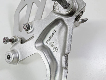 2017 BMW S1000RR K46 Right Rider Driver Foot Peg Rest & Heal Guard 46717728308 {{ shop.shopifyCountryName }} - Mototech271