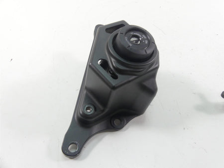 2022 Yamaha MT09 FZ09 Ignition Switch Key Lock Set B7N-82501-10-00 {{ shop.shopifyCountryName }} - Mototech271