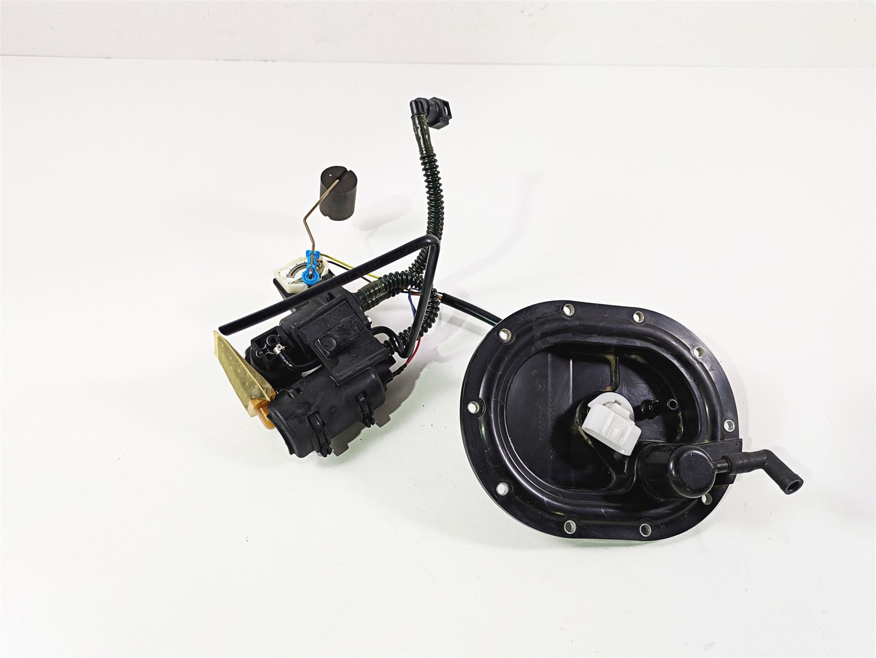 2016 Indian Chief Classic Fuel Gas Petrol Pump & Level Sender - Read 2522160 {{ shop.shopifyCountryName }} - Mototech271