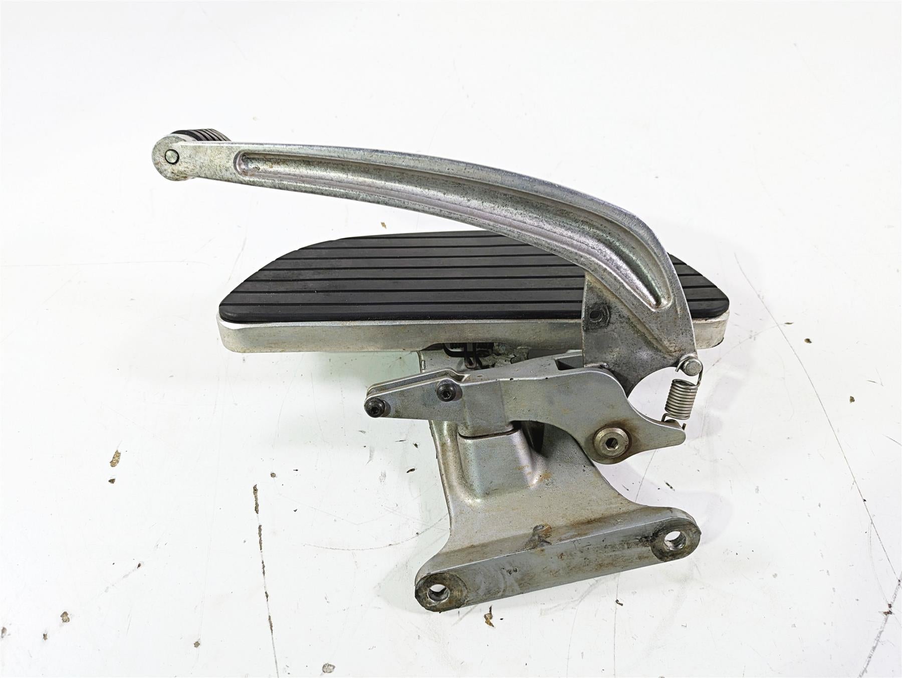 2004 Victory Kingpin Right Side Floor Board + Brake Pedal Set 1014775 5134178 {{ shop.shopifyCountryName }} - Mototech271