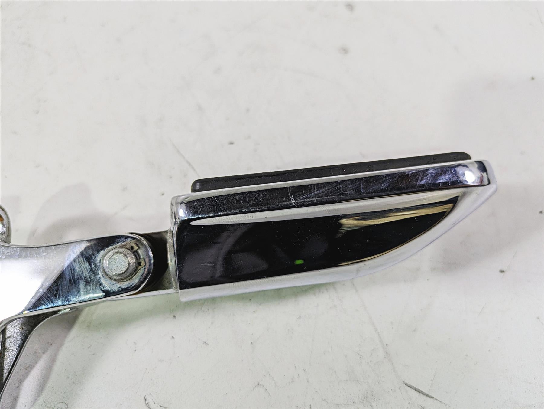 2017 Harley Touring FLTRXS Road Glide Rear Chrome Foot Peg Set 50500462A {{ shop.shopifyCountryName }} - Mototech271