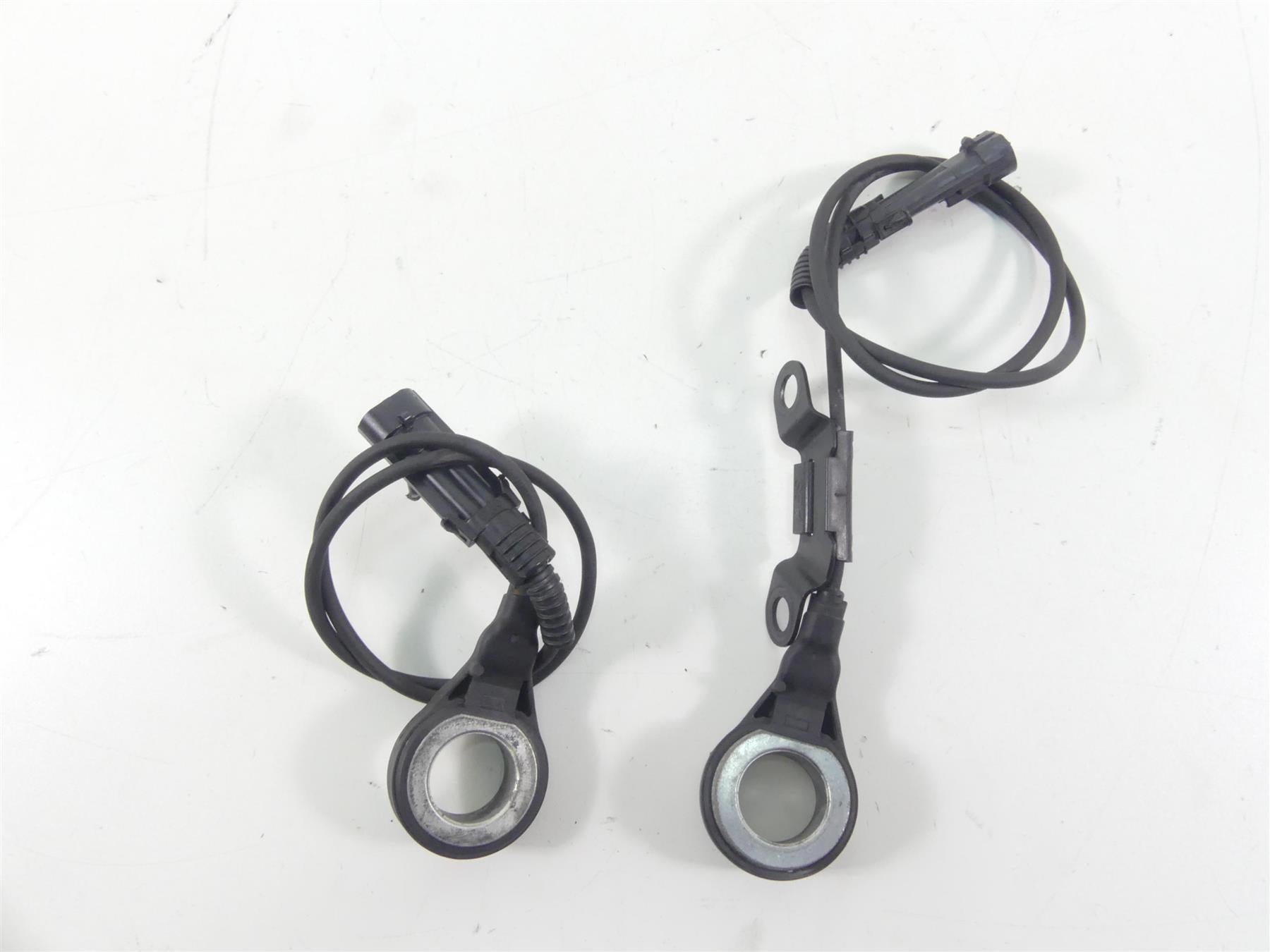 2013 Harley Touring FLHTP Electra Glide Abs Brake Wheel Speed Sensors 40615-08 {{ shop.shopifyCountryName }} - Mototech271