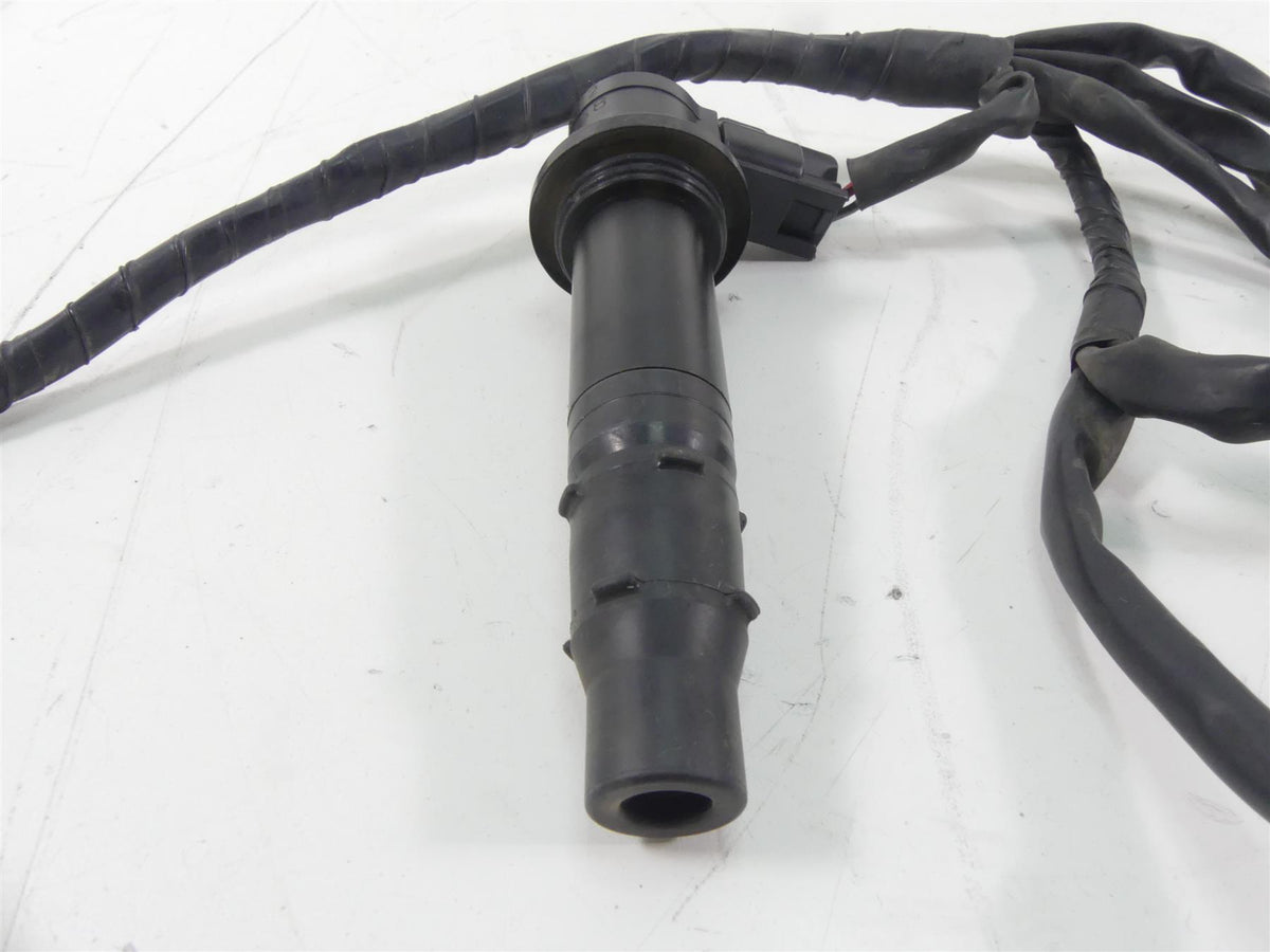 2007 Yamaha FZ1 Fazer 3 Ignition Coil & Wire Set -Read 5VY-82310-00-00 {{ shop.shopifyCountryName }} - Mototech271