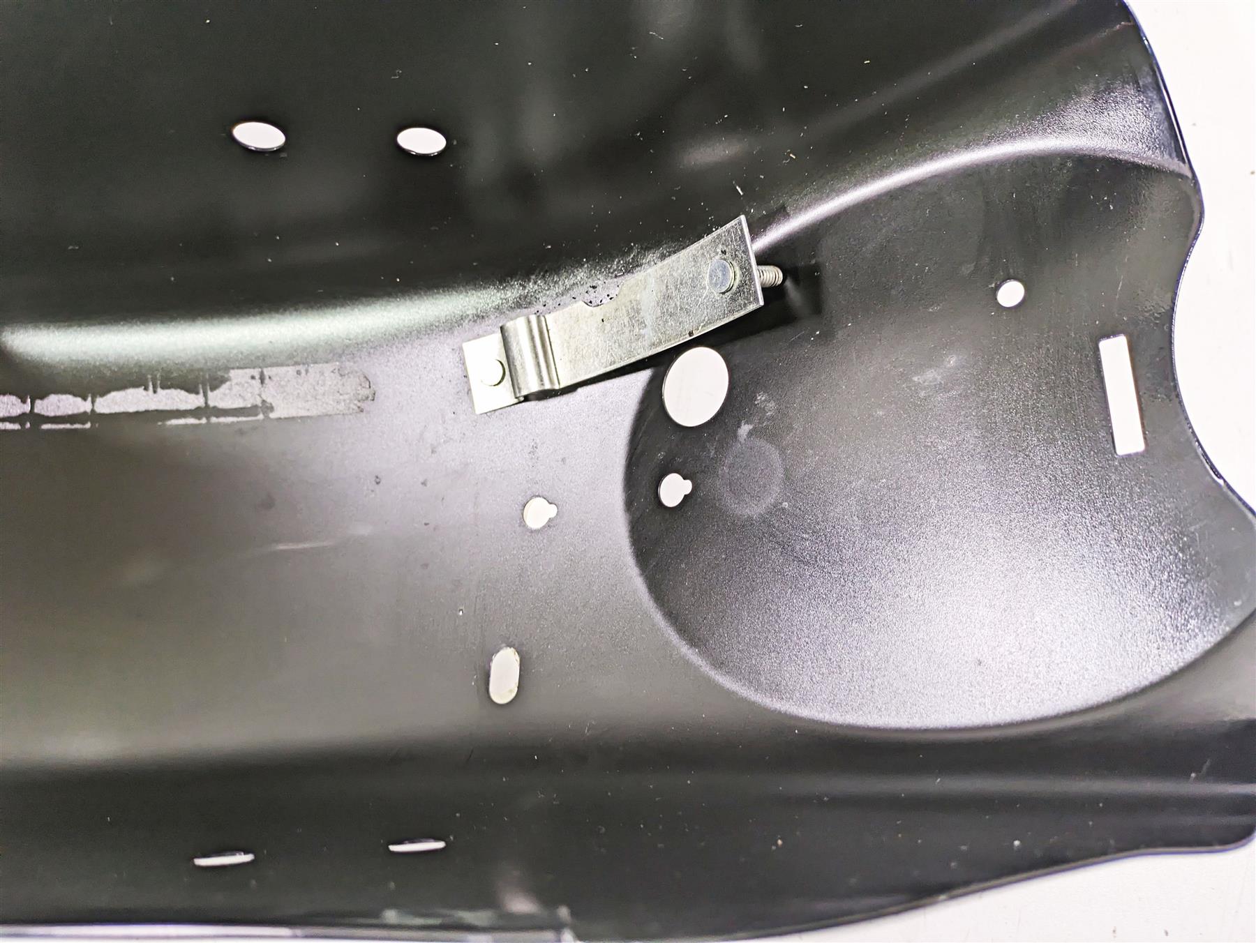 2019 Harley FLHCS Softail Heritage Straight Rear Fender 59500474 {{ shop.shopifyCountryName }} - Mototech271