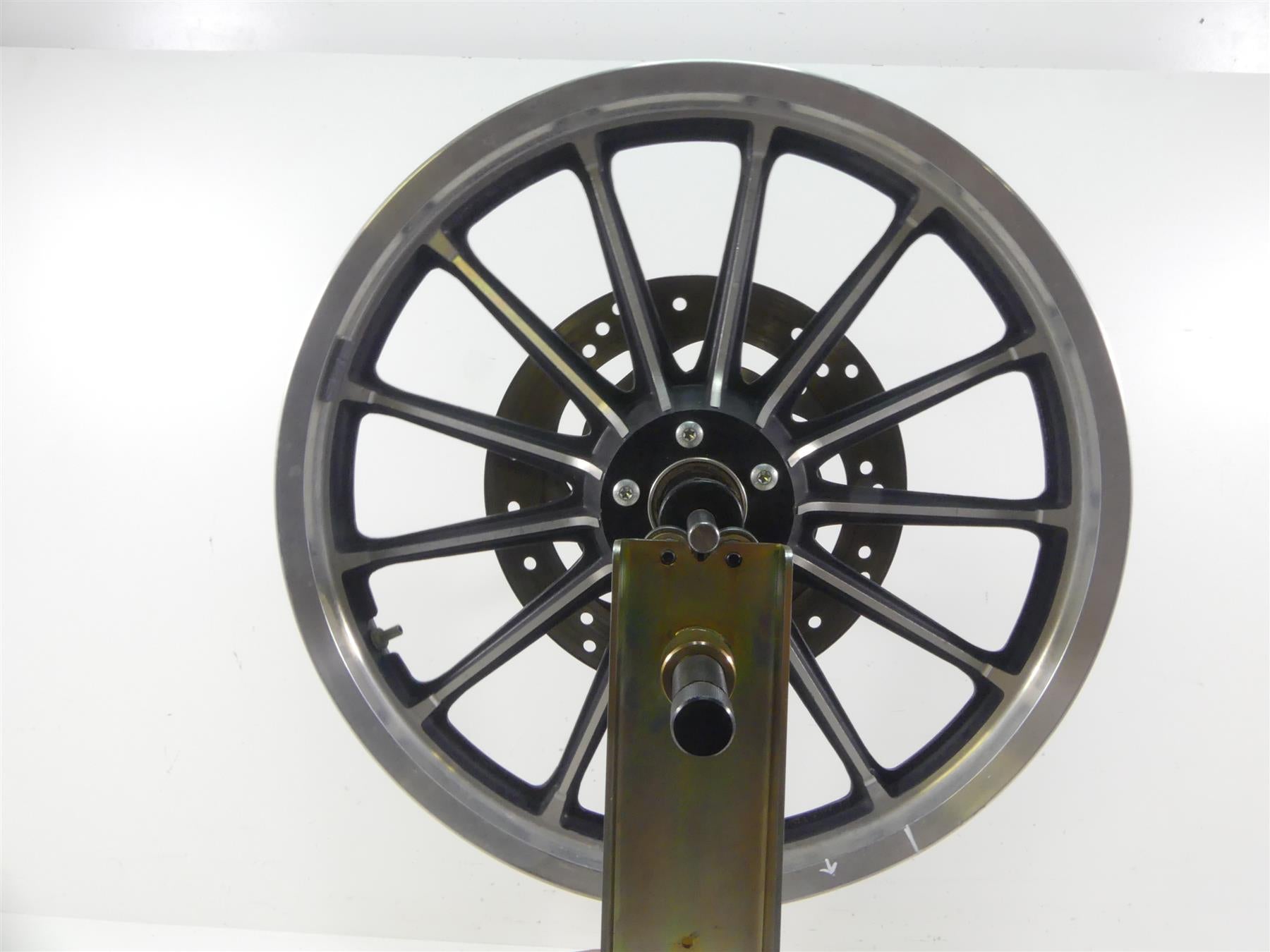 2001 Harley Davidson XL1200 Sportster Front Wheel Rim 19x2.15 - Read 43594-00 {{ shop.shopifyCountryName }} - Mototech271