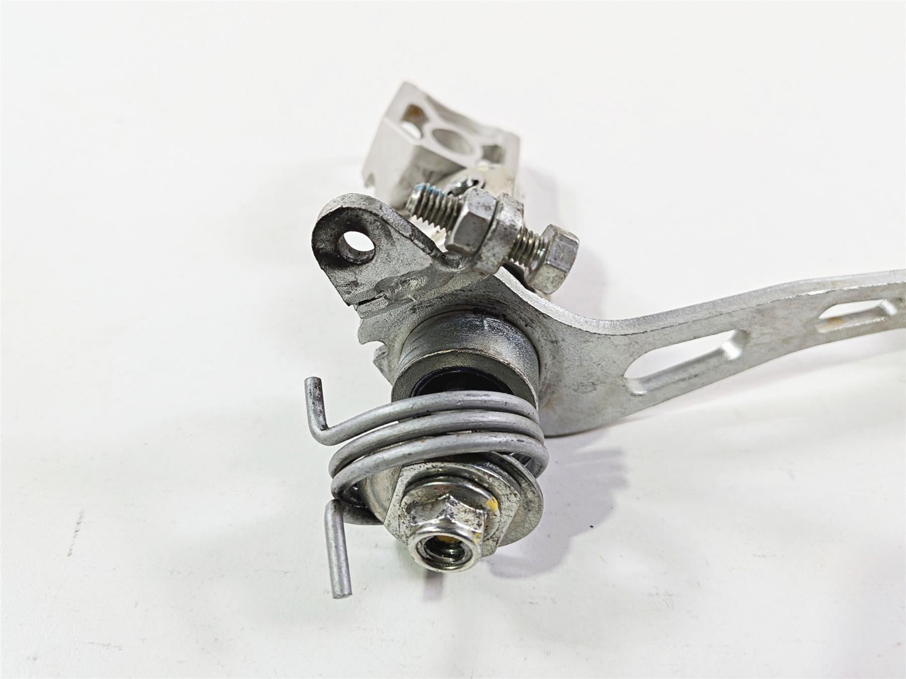 2015 Ducati Scrambler Urban Enduro Right Footpeg + Mount Brake Pedal 45720951AA-Mototech271