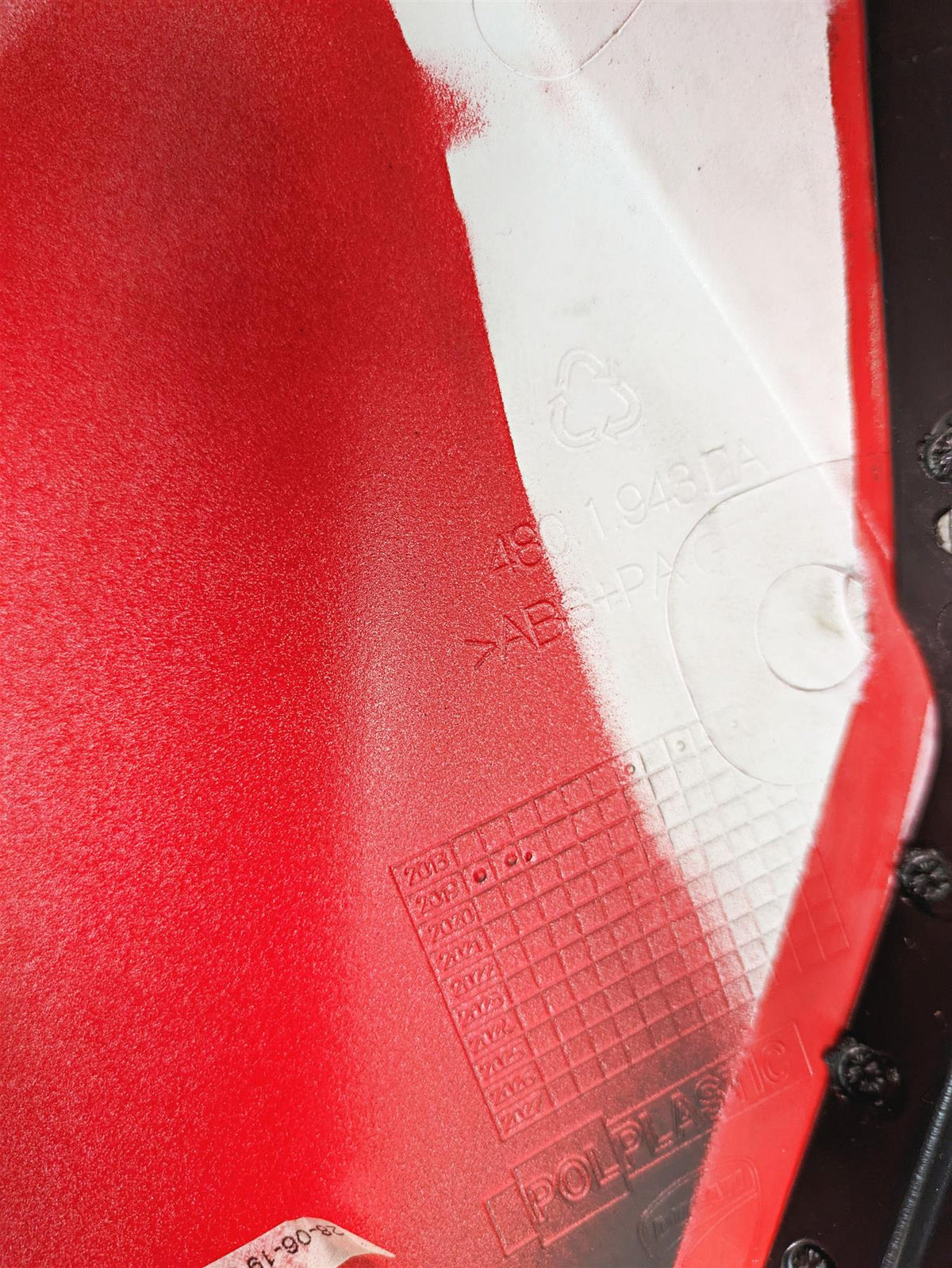 2020 Ducati Hypermotard 950 SP Left Tank Fairing Cover Cowl 48028972AC {{ shop.shopifyCountryName }} - Mototech271