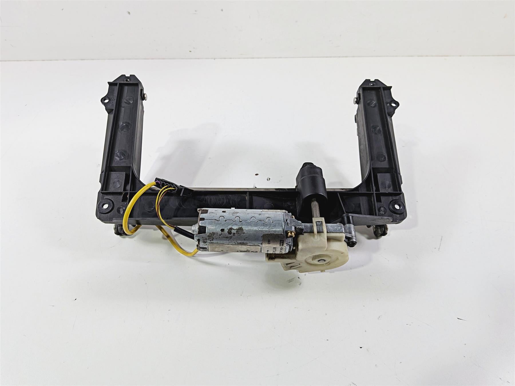 2002 BMW K1200LT 89V3 Windshield Adjuster & Motor Set 46632307916 {{ shop.shopifyCountryName }} - Mototech271