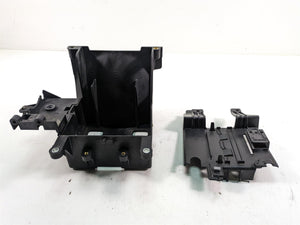 2014 Harley Touring FLHTK Electra Glide Battery Electrical Holder -Read 66000010