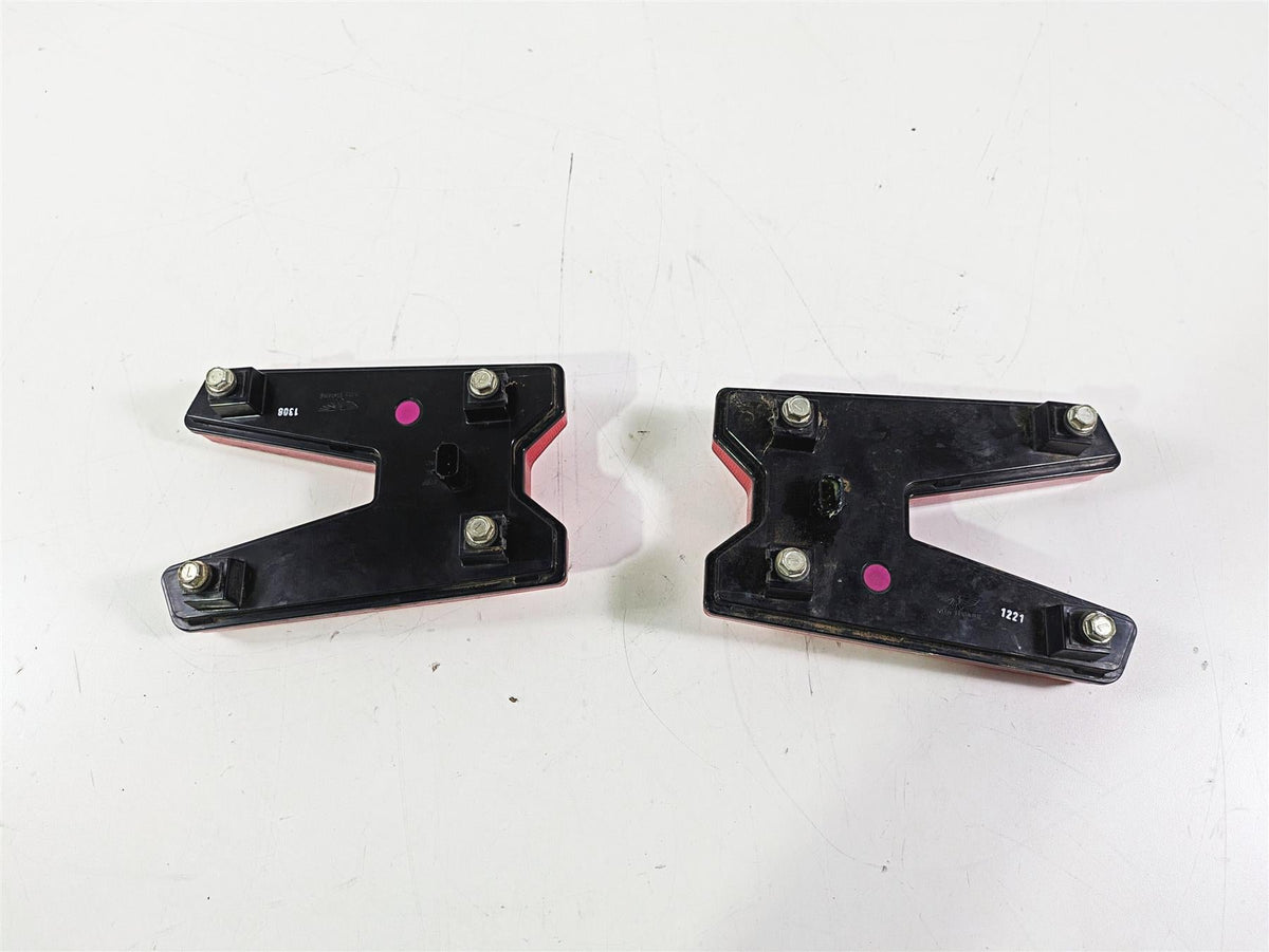 2021 Kawasaki Teryx KRX KRF 1000 Taillight Tail Light Lamp Set 23024-0005 {{ shop.shopifyCountryName }} - Mototech271