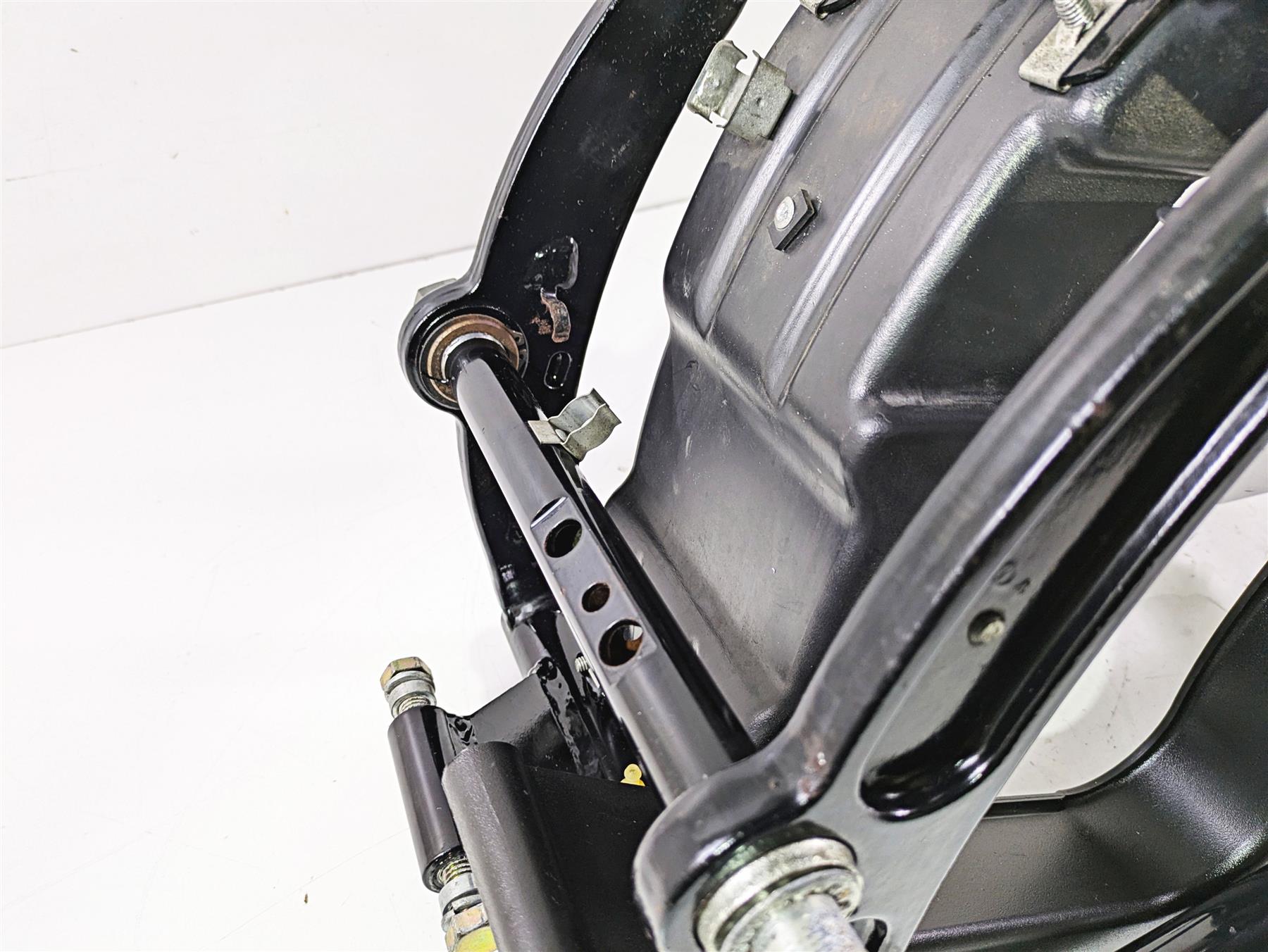 1992 Harley FLSTC Softail Heritage Rear Swingarm Suspension + Axle 47573-89A {{ shop.shopifyCountryName }} - Mototech271