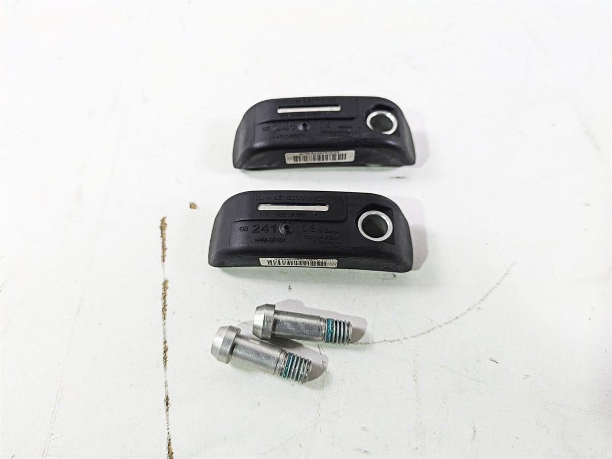 2019 Indian Chieftain Limited Tire Pressure Sensor Set 2412417 2208712 {{ shop.shopifyCountryName }} - Mototech271