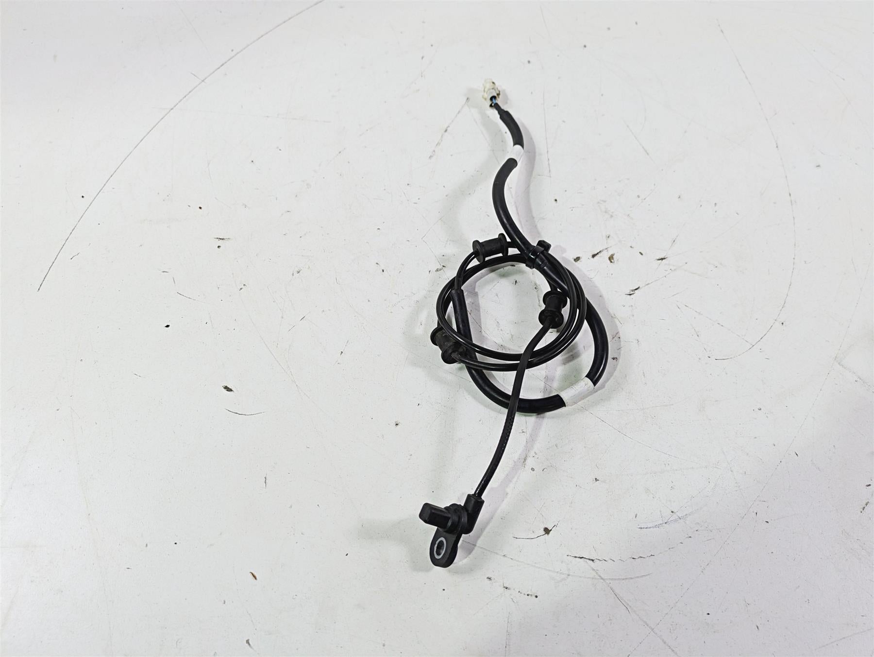 2012 Yamaha XT1200 Super Tenere Front Abs Brake Wheel Speed Sensor 23P-85970-00 {{ shop.shopifyCountryName }} - Mototech271