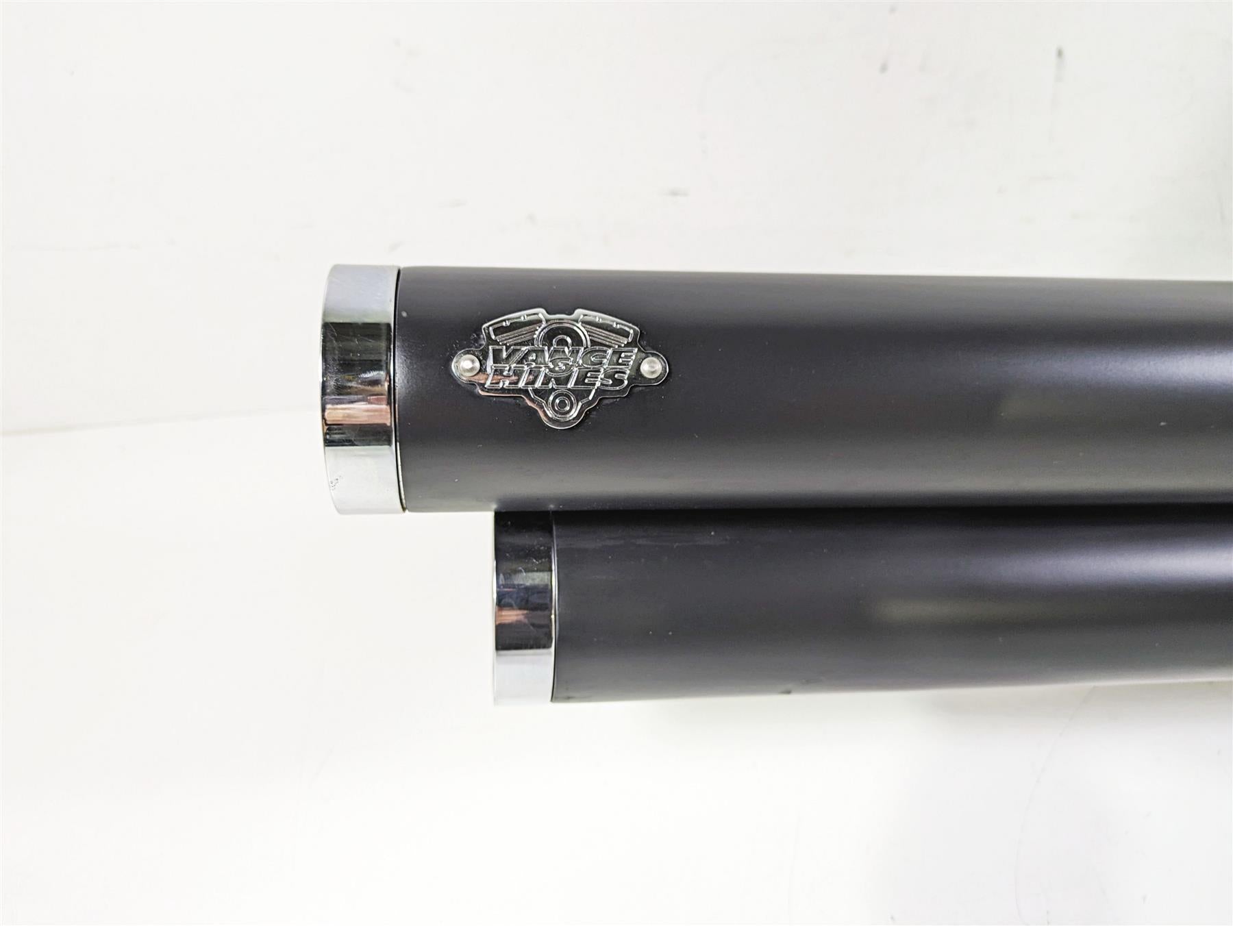 2019 Harley FLHCS Softail Heritage Vance Hines Big Shots Staggered Exhaust 47341 {{ shop.shopifyCountryName }} - Mototech271