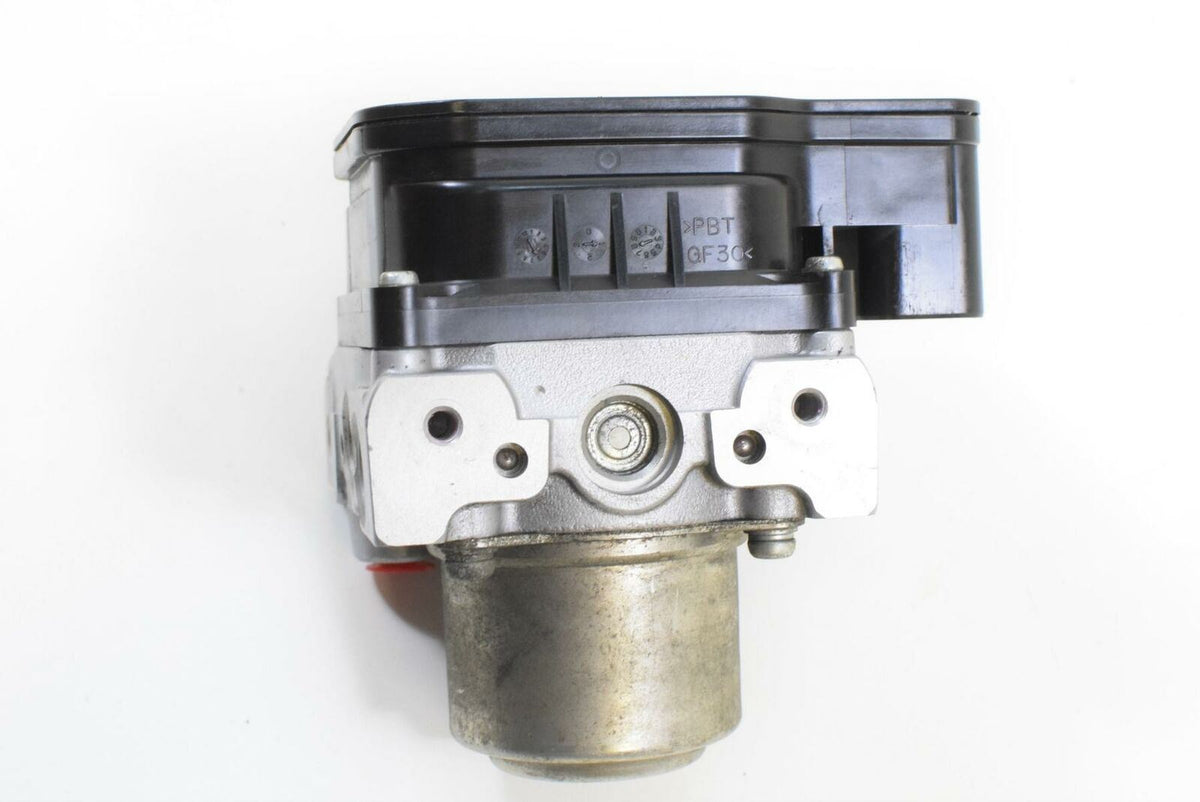 2015 Triumph Rocket III Touring ABS ABS Brake Braking Module Pump T2020413 {{ shop.shopifyCountryName }} - Mototech271