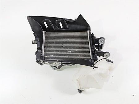 2016 BMW R1200 GS K50 Right Radiator + Reservoir Fan & Cover 17118546416 {{ shop.shopifyCountryName }} - Mototech271