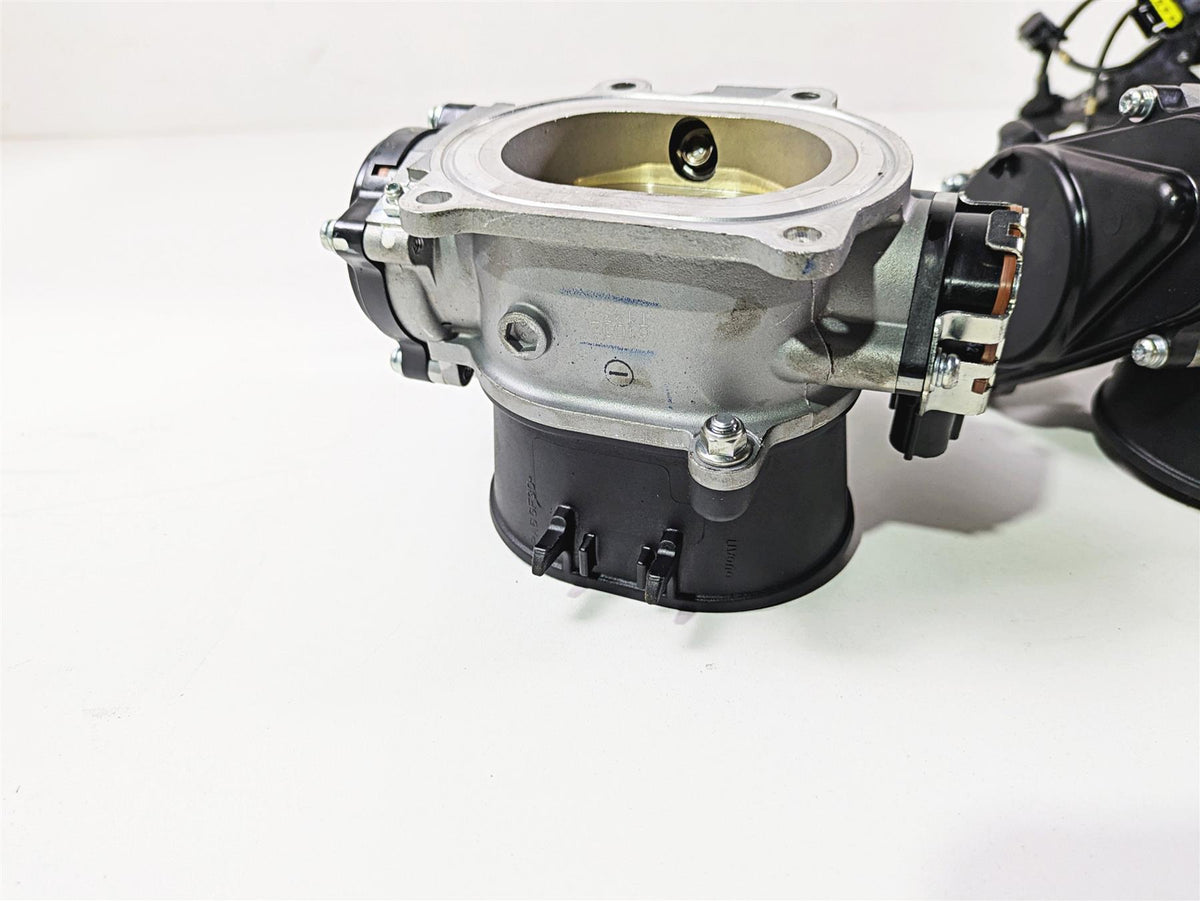 2022 Ducati Streetfighter V2 Throttle Bodies & Air Box Set 44212343B 28241121A {{ shop.shopifyCountryName }} - Mototech271