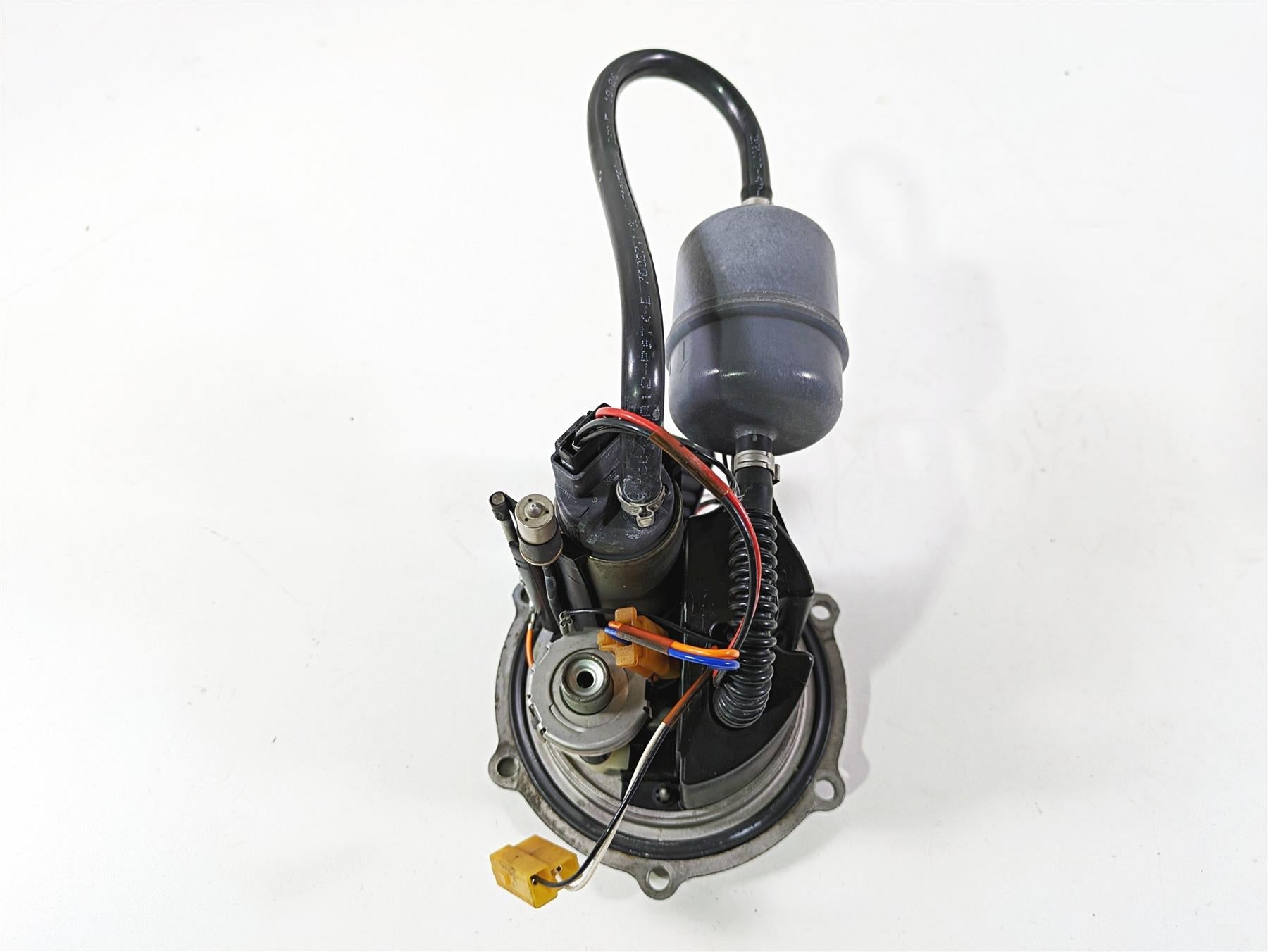 2009 Ducati Multistrada 1100 S Fuel Gas Petrol Pump -Tested 16023691A {{ shop.shopifyCountryName }} - Mototech271
