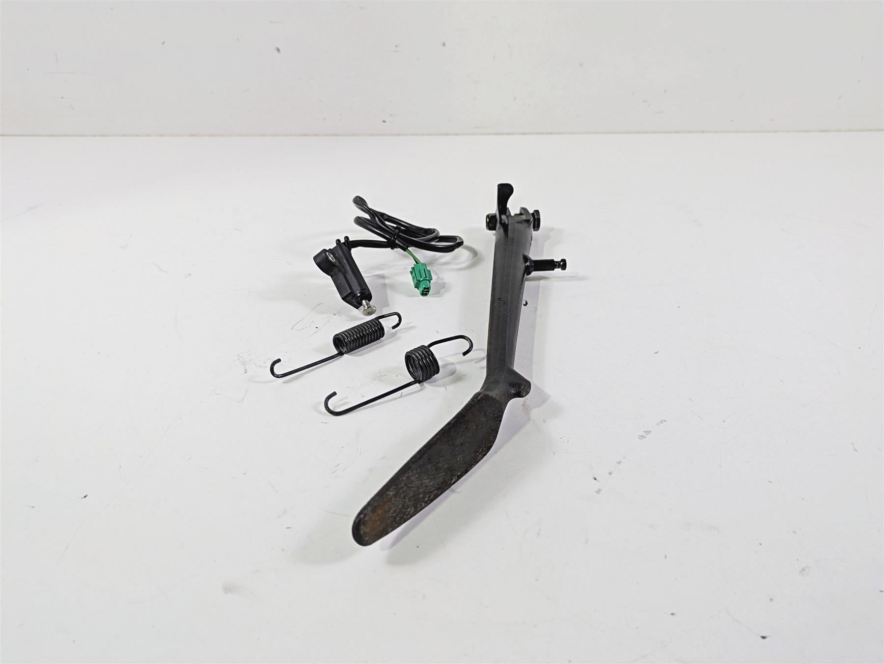 2019 Suzuki M109R VZR1800 Boulevard Side Kickstand Kick Stand 42310-48G20 {{ shop.shopifyCountryName }} - Mototech271