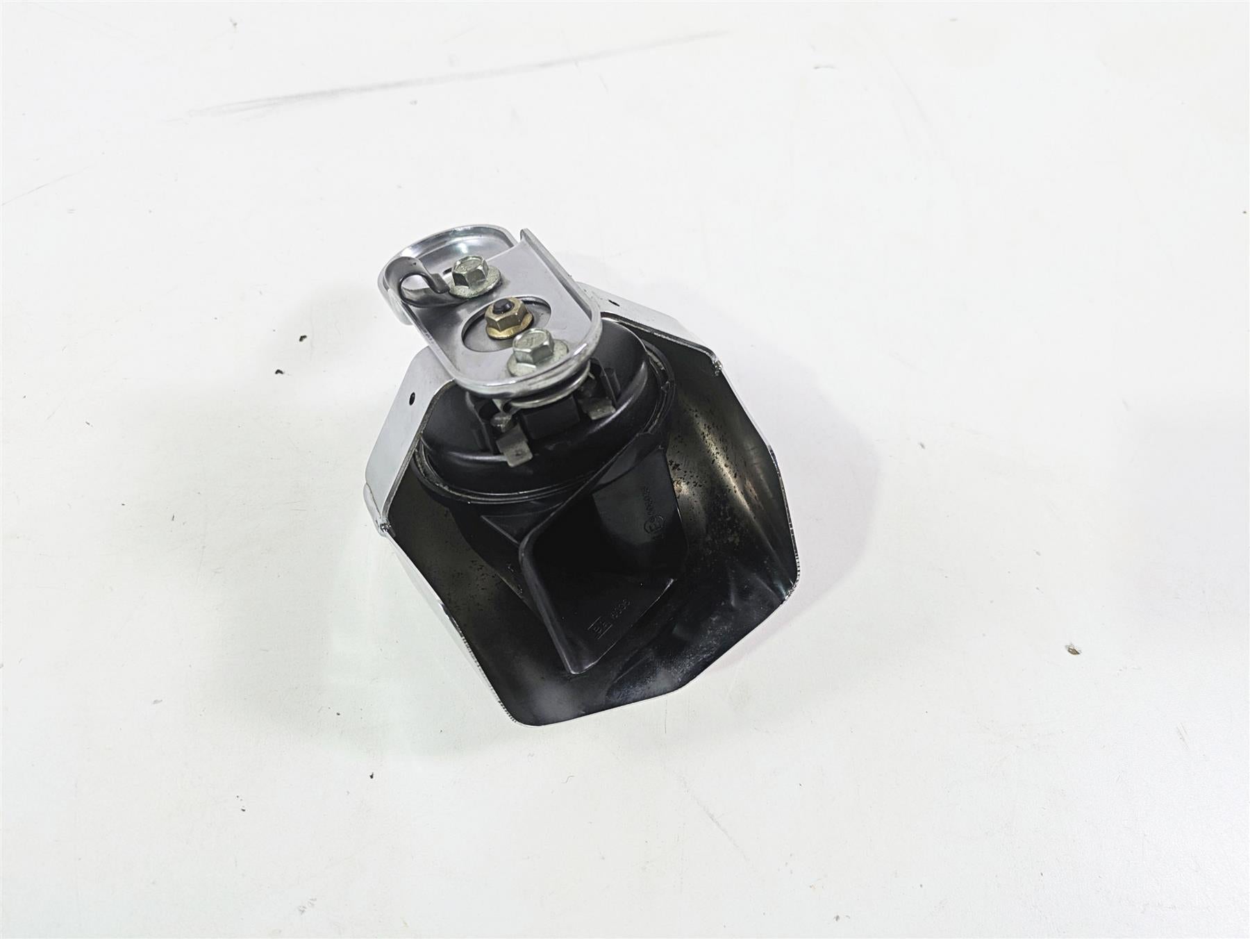 2007 Harley Touring FLHRSE CVO Road King Horn & Chrome Cover 61300478A {{ shop.shopifyCountryName }} - Mototech271