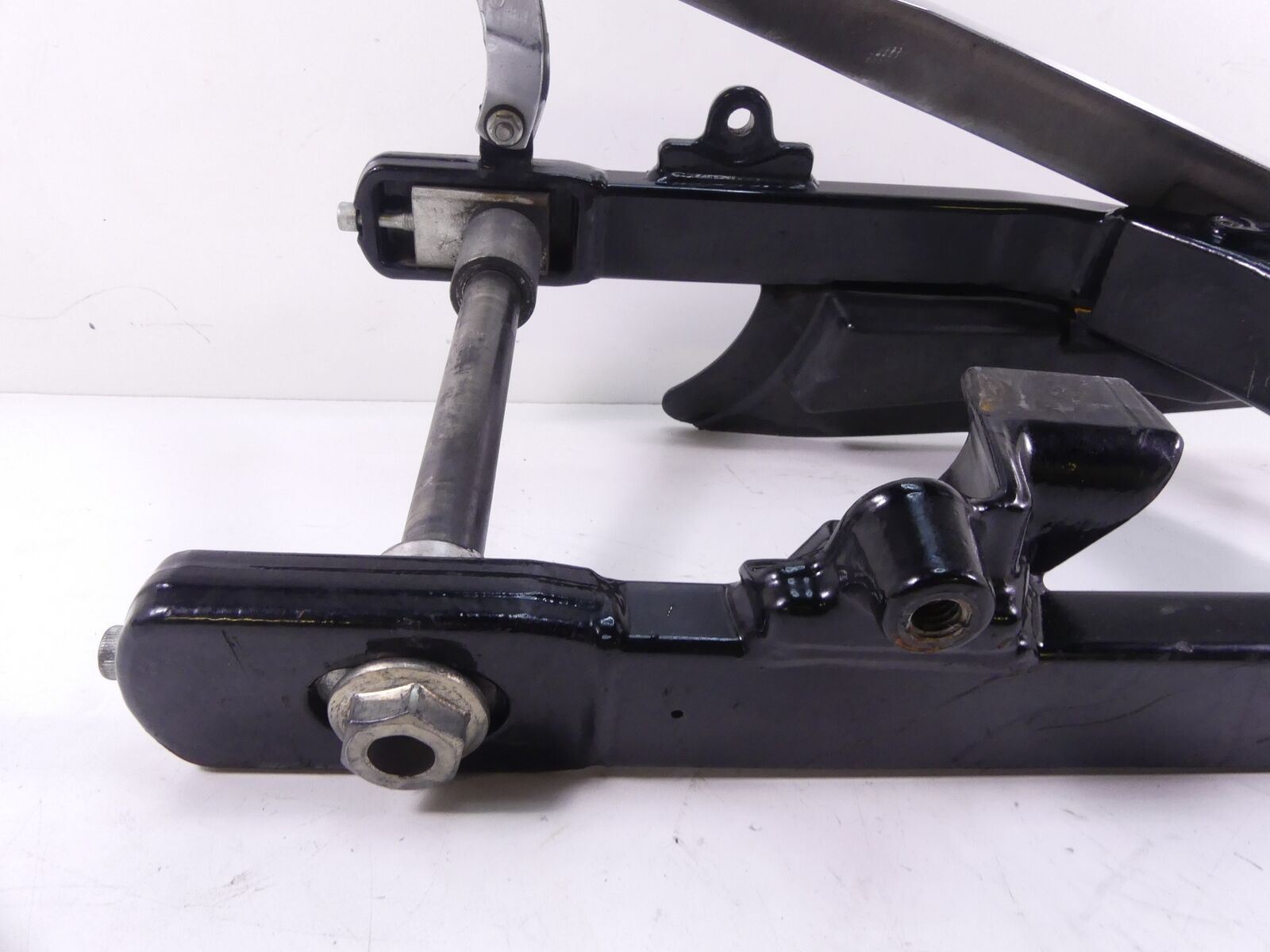 2008 Harley FXDF Dyna Fat Bob Rear Swingarm With Belt Guards 47820-10 {{ shop.shopifyCountryName }} - Mototech271