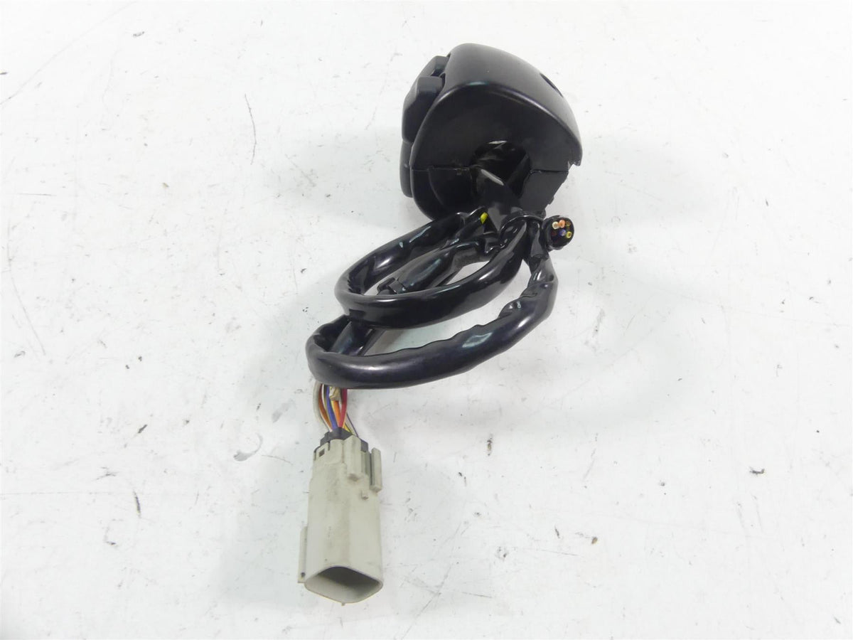 2012 Harley VRSCF Muscle Rod Left Hand Lights Control Switch - Read 71682-06A {{ shop.shopifyCountryName }} - Mototech271
