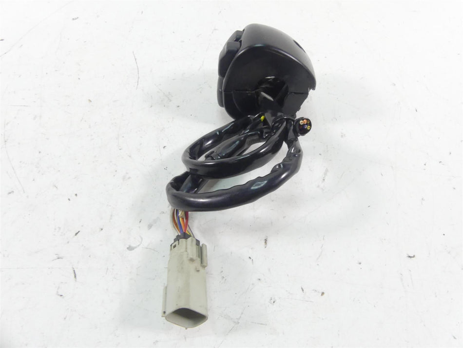 2012 Harley VRSCF Muscle Rod Left Hand Lights Control Switch - Read 71682-06A {{ shop.shopifyCountryName }} - Mototech271