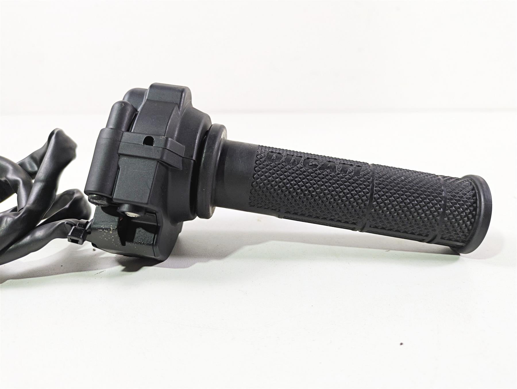 2022 Ducati Hypermotard 950 Ride By Wire Throttle Grip 66020141A {{ shop.shopifyCountryName }} - Mototech271
