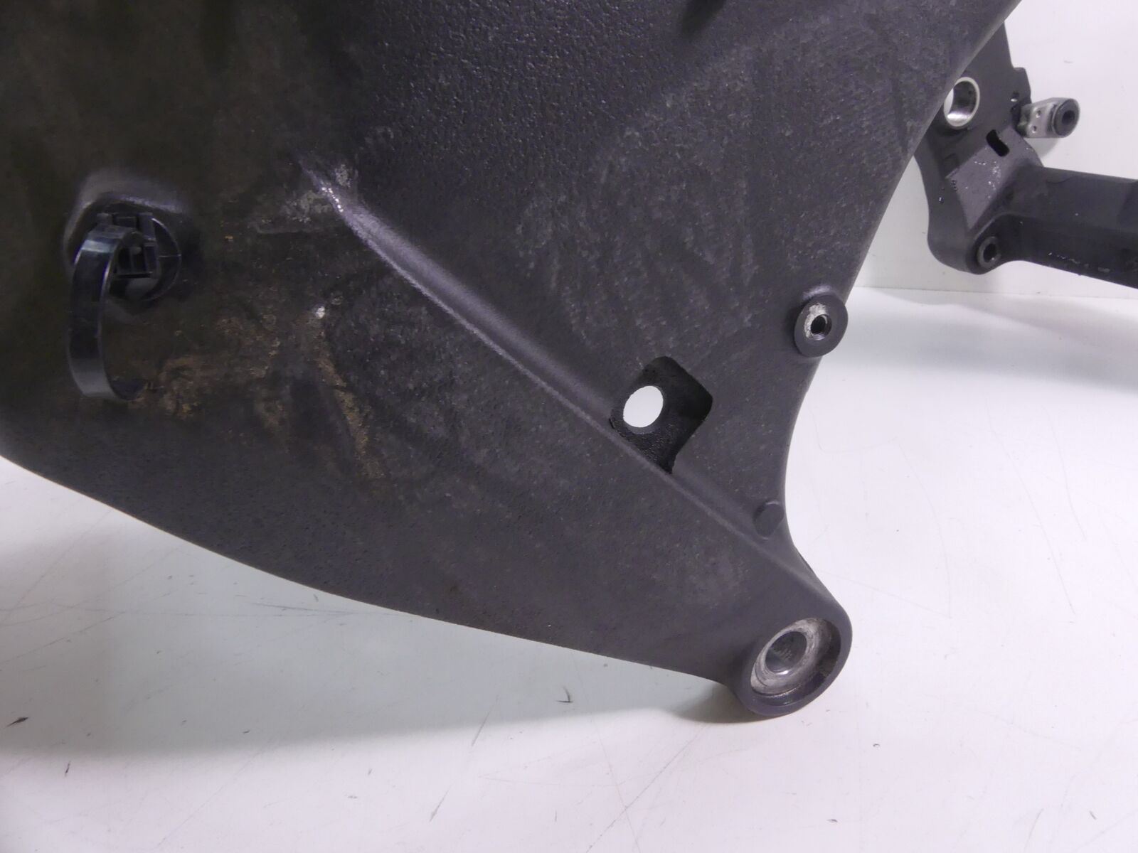 2015 Yamaha YZF-R1M Straight Main Frame Chassis - Salvage Title - 2CR-21110-00-00 {{ shop.shopifyCountryName }} - Mototech271