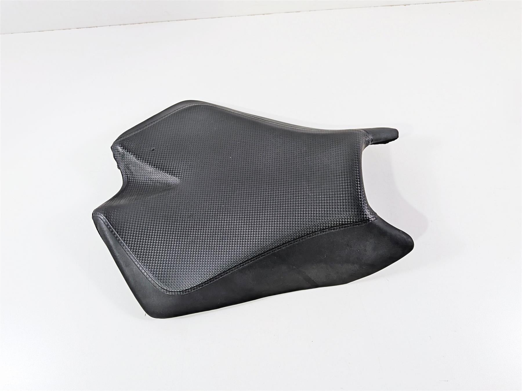 2016 Aprilia RSV 1100 Tuono V4 Factory Front Seat Saddle B04545600C1 {{ shop.shopifyCountryName }} - Mototech271