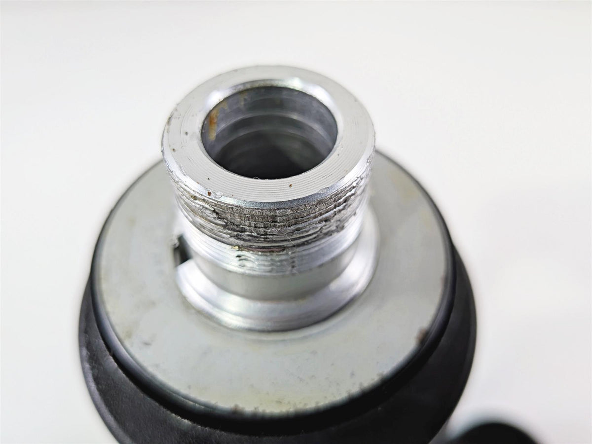 2019 Triumph Speed Triple RS 1050 Lower Triple Tree Steering Clamp Read T2048460 {{ shop.shopifyCountryName }} - Mototech271