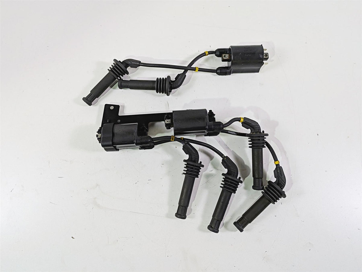 2006 Triumph Rocket 3 Ignition Coil Wiring Plug Set - Tested T1290101 {{ shop.shopifyCountryName }} - Mototech271