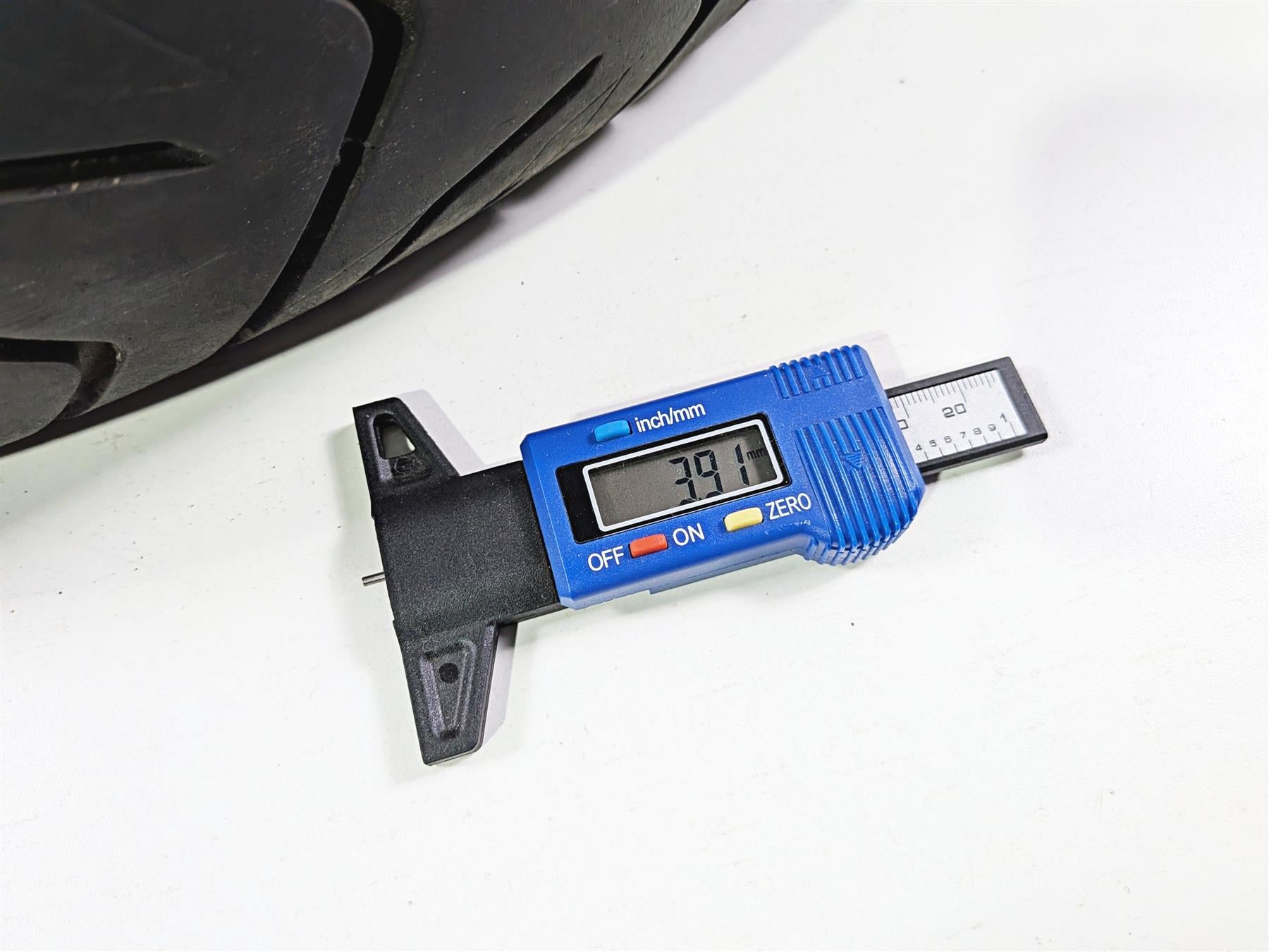 Used Motorcycle Front Tire Bridgestone Battlax Adventure A41F 100/90-19 8845 {{ shop.shopifyCountryName }} - Mototech271