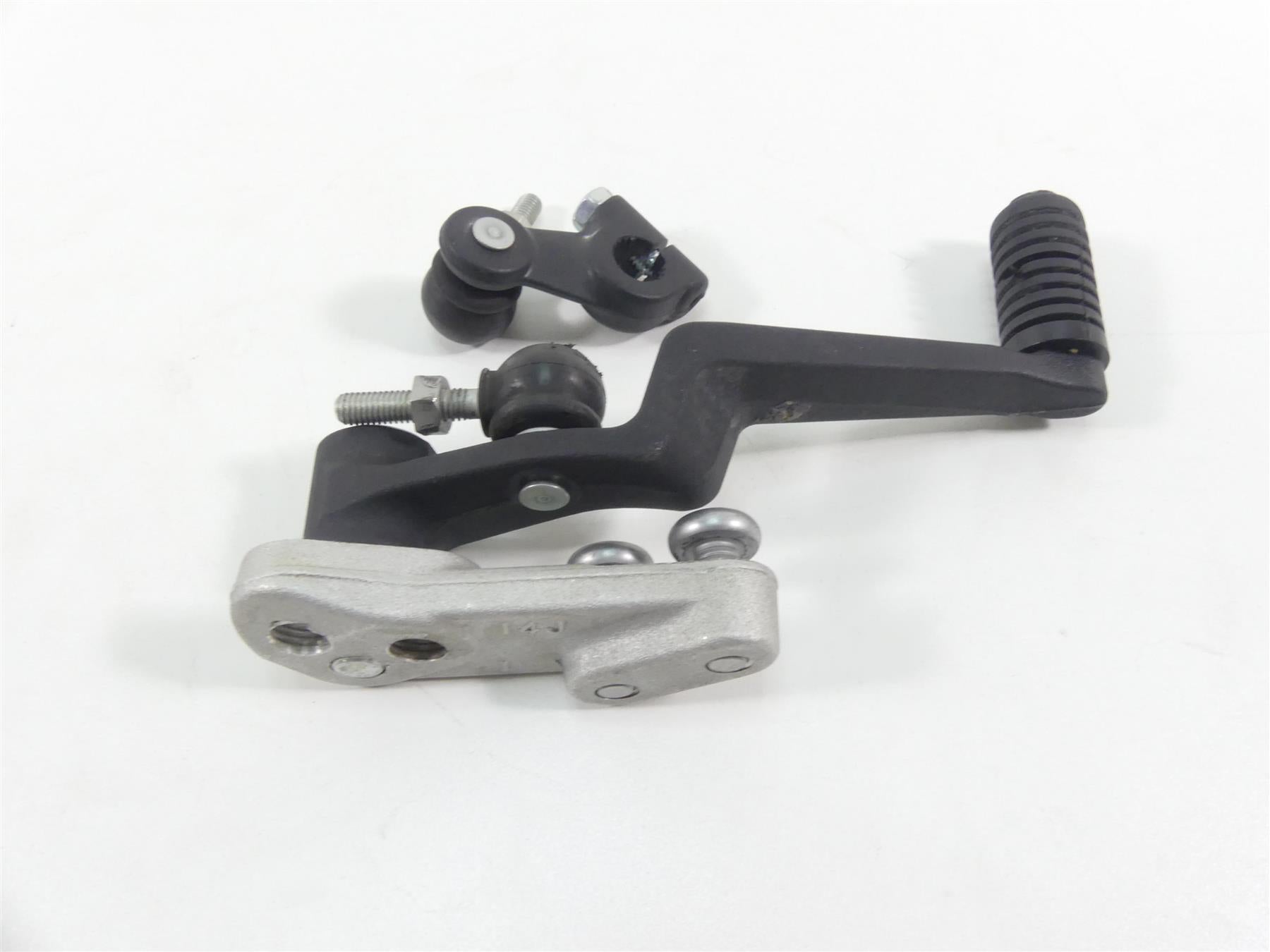 2022 Suzuki GSXR750 Shift Lever Gear Shifter & Mount + Link Arm 25600-14J10 {{ shop.shopifyCountryName }} - Mototech271