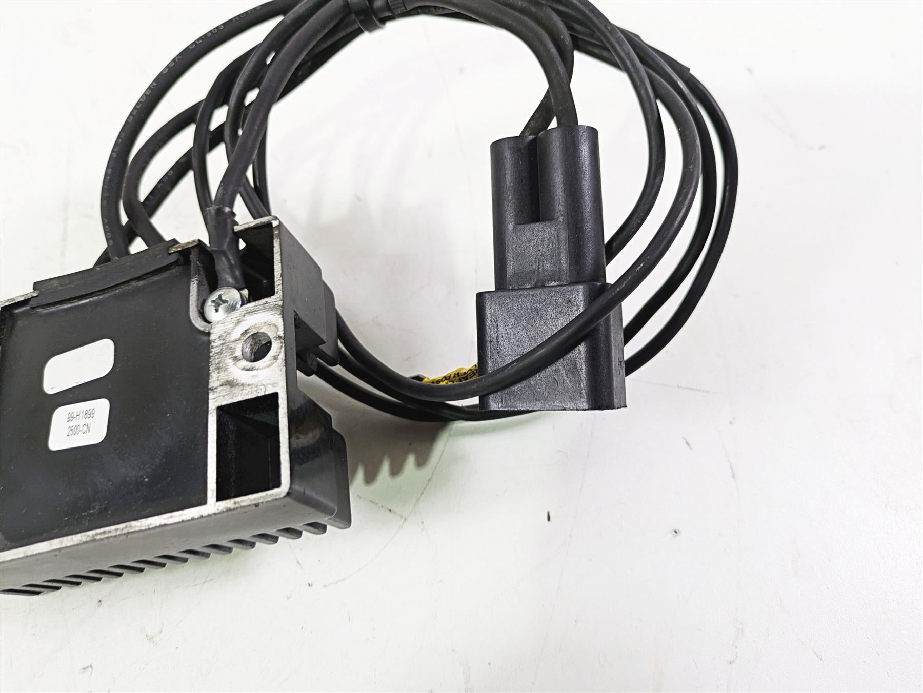 2002 Harley Dyna FXDL Low Rider Rectifier Voltage Regulator 74518-99A {{ shop.shopifyCountryName }} - Mototech271