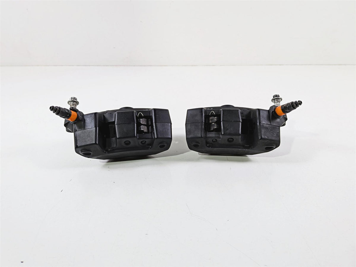 2017 Harley Touring FLHXS Street Glide Front Brake Caliper Set 43027-08 44023-08 {{ shop.shopifyCountryName }} - Mototech271