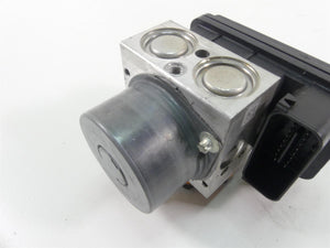 2017 Ducati 939 S Supersport Abs Brake Pump Unit Module 54240661B 54240651B | Mototech271