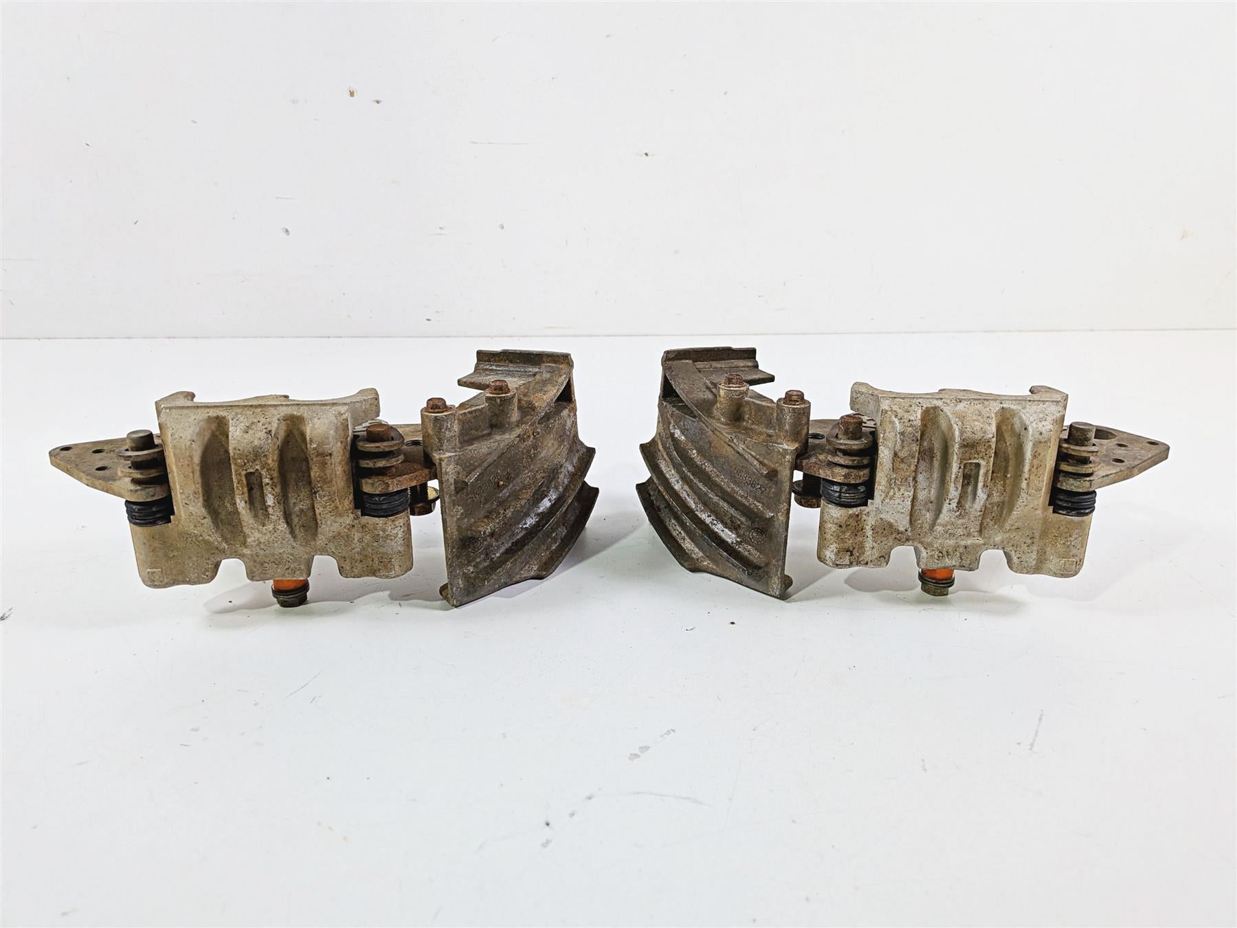 2024 Polaris RZR XP 1000 Sport Front Brake Caliper Set 1913634 1913635 {{ shop.shopifyCountryName }} - Mototech271
