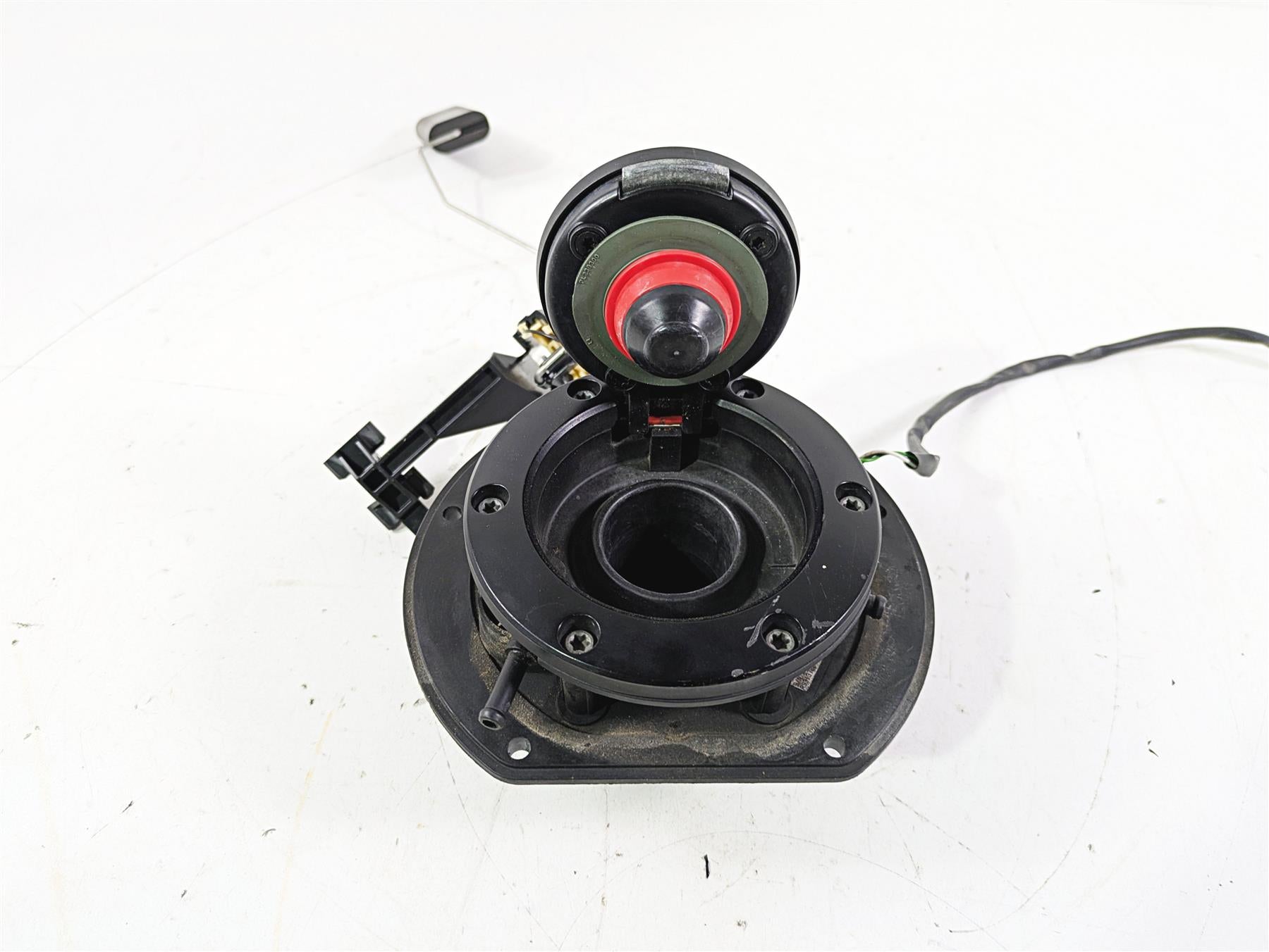 2022 Harley RA1250 S Pan America Fuel Gas Cap & Level Sending Unit 61200068 {{ shop.shopifyCountryName }} - Mototech271