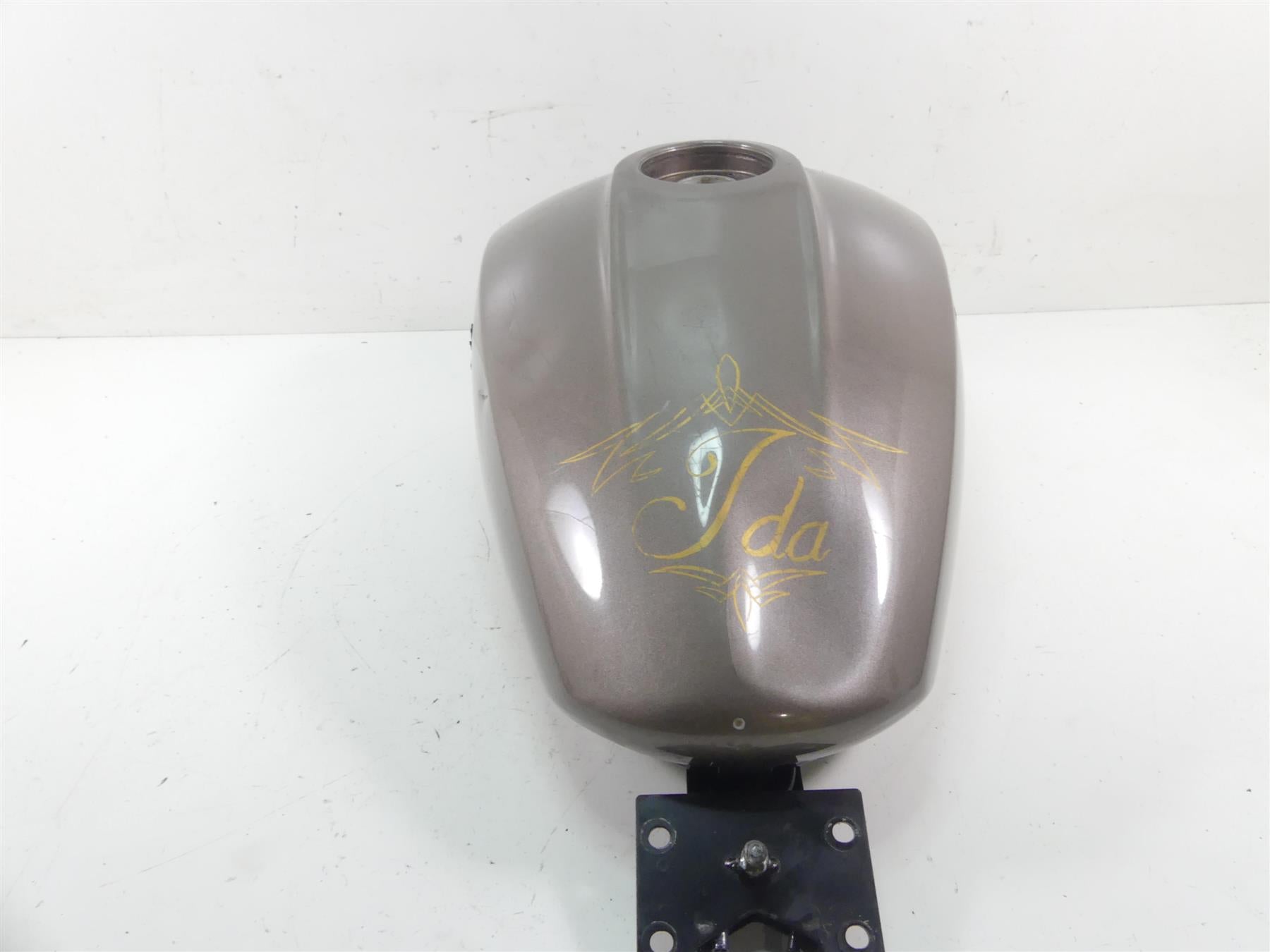 2018 Indian Scout Sixty Fuel Gas Petrol Tank - Dented 1021889 1024443 {{ shop.shopifyCountryName }} - Mototech271