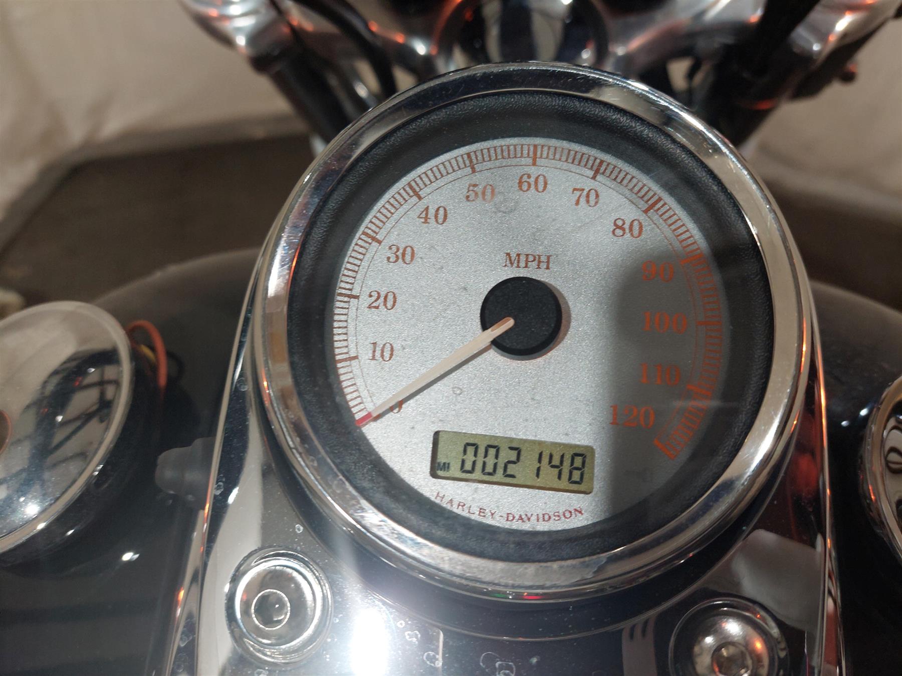 2010 Harley FXDWG Dyna Wide Glide Speedometer Gauge
