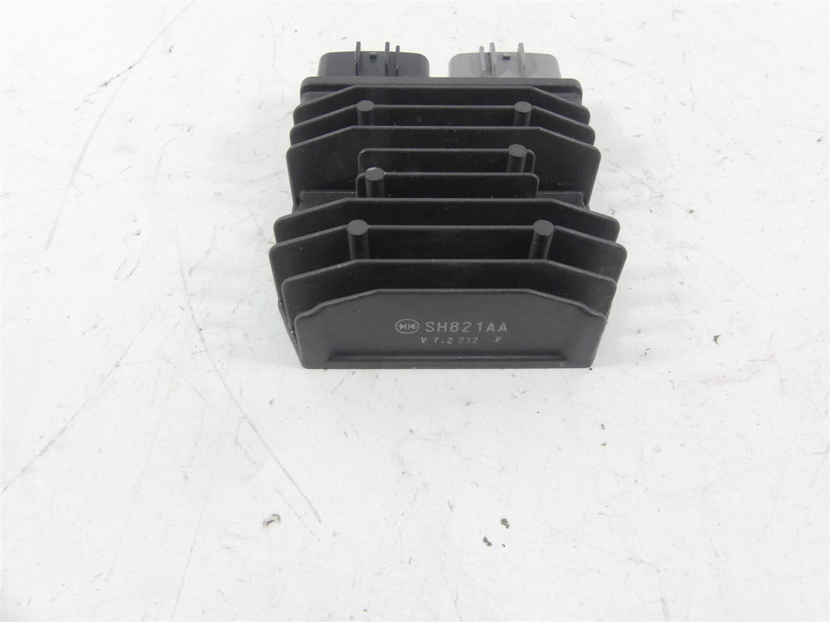 2018 Ducati Hypermotard 939 SP Rectifier Voltage Regulator 54040321A SH821AA {{ shop.shopifyCountryName }} - Mototech271