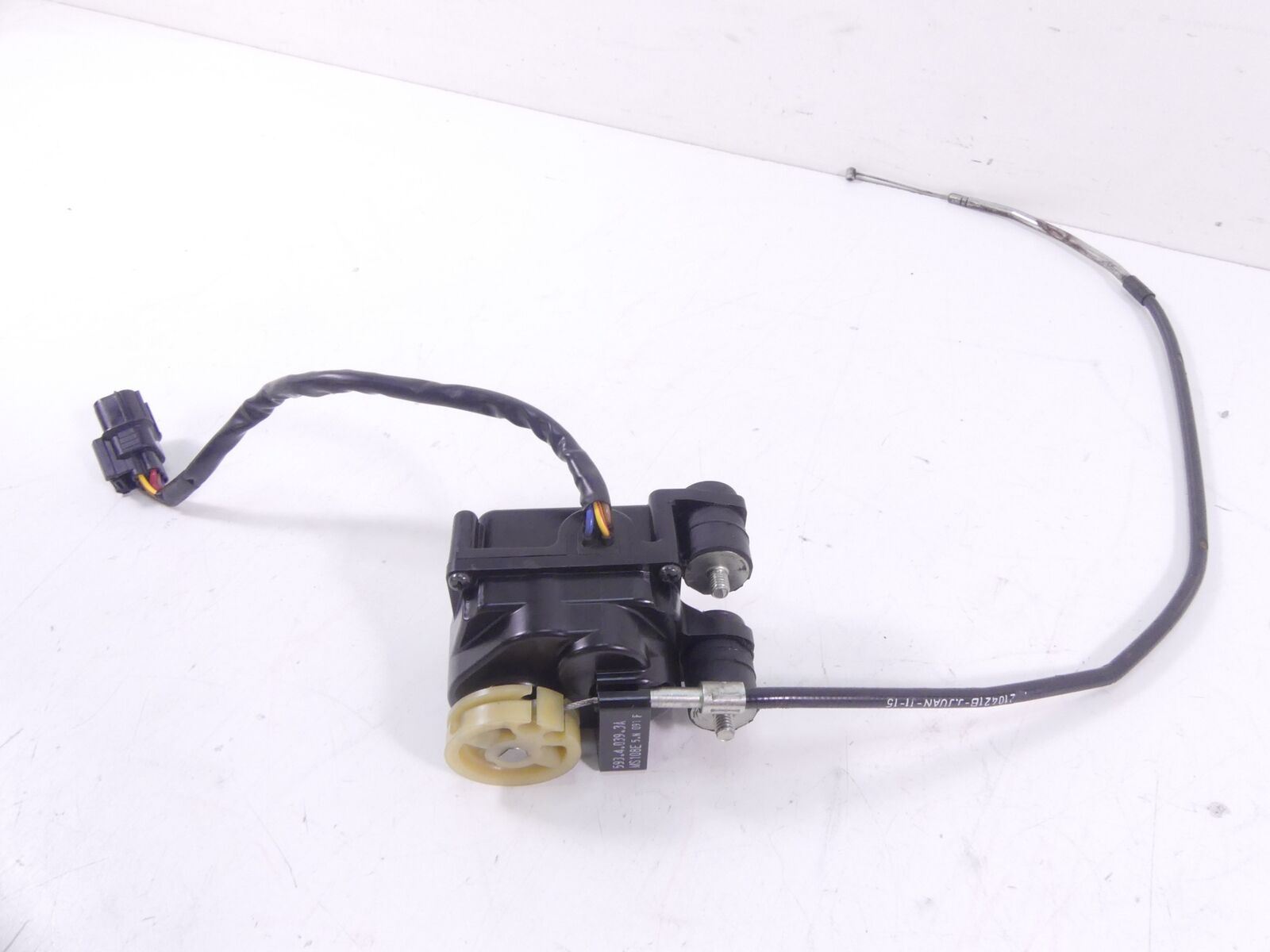 2016 Ducati Hypermotard 939SP Exhaust Flap Motor Valve Actuator 59340393A {{ shop.shopifyCountryName }} - Mototech271