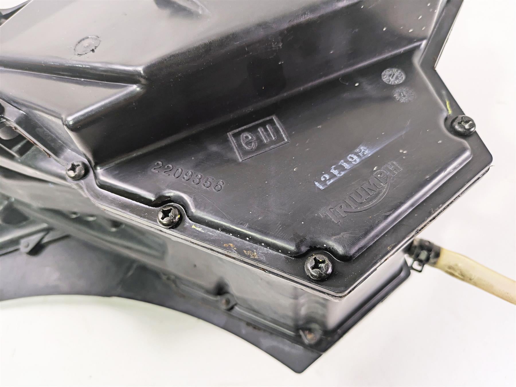 2013 Triumph Bonneville Air Box Cleaner Breather Filter T2209357 T2209356 {{ shop.shopifyCountryName }} - Mototech271