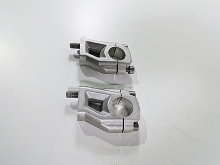 2015 Triumph Tiger Explorer XC Oem Handlebar Riser Holder Set T2040813 {{ shop.shopifyCountryName }} - Mototech271