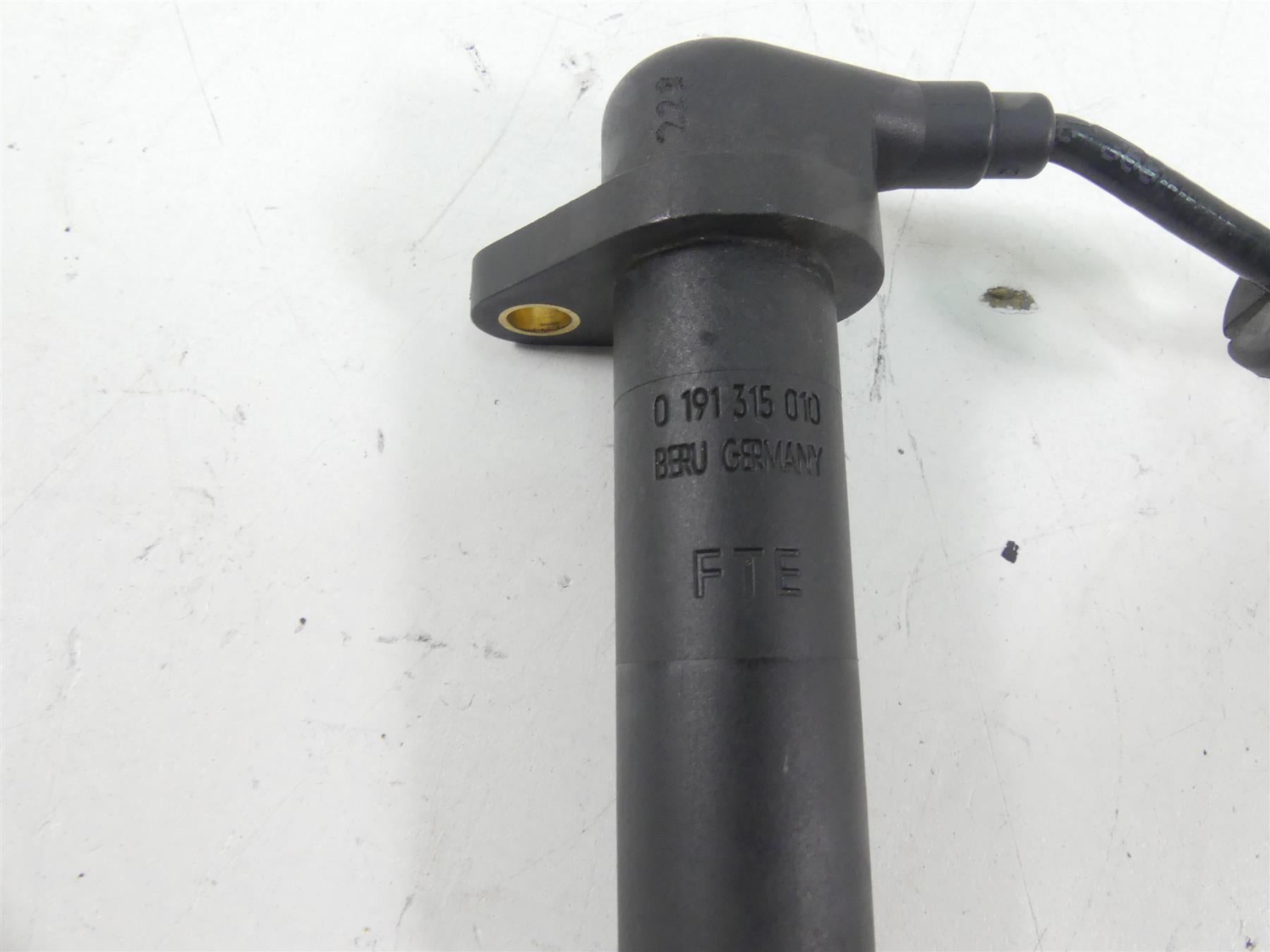 2003 BMW R1150 GS R21 Rear Abs Brake Wheel Speed Sensor Integral 34327670028 {{ shop.shopifyCountryName }} - Mototech271